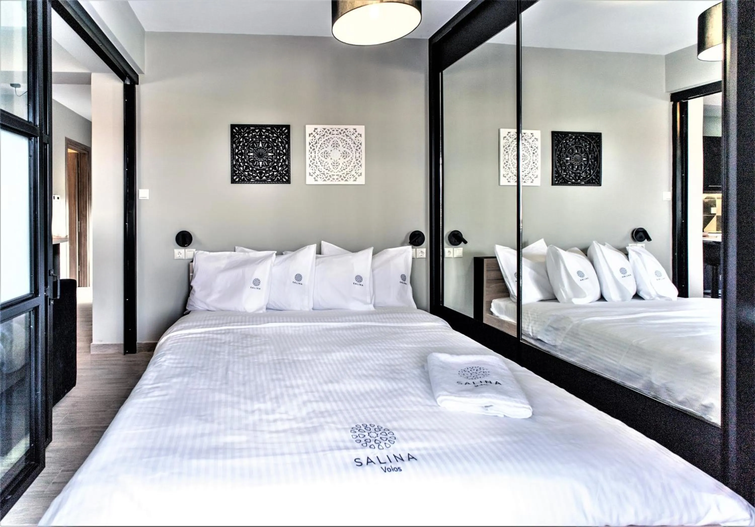 Bed in Salina Premium Residences Volos
