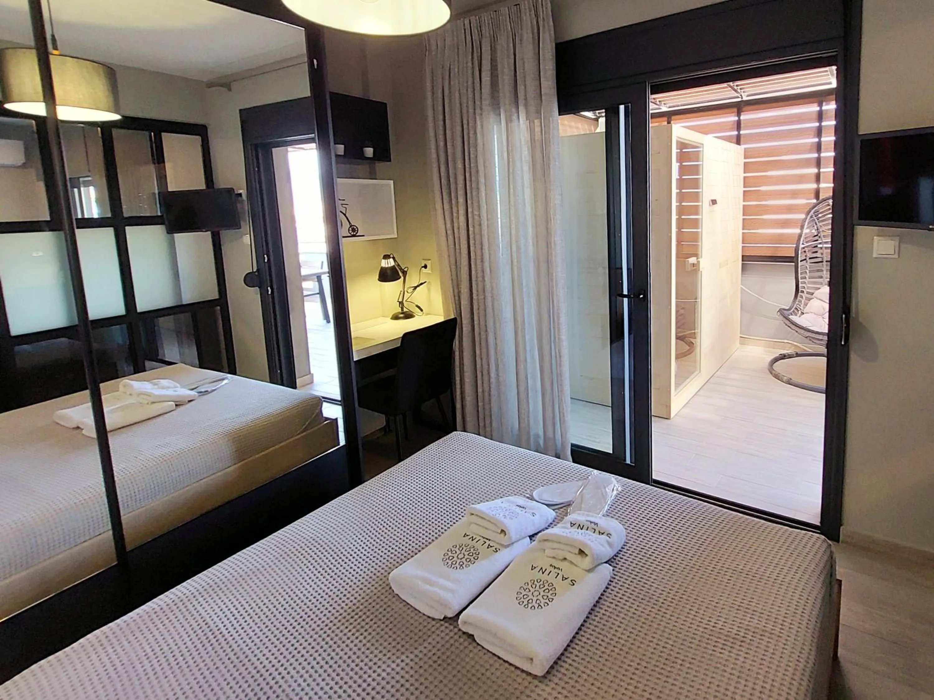 Sauna, Bed in Salina Premium Residences Volos