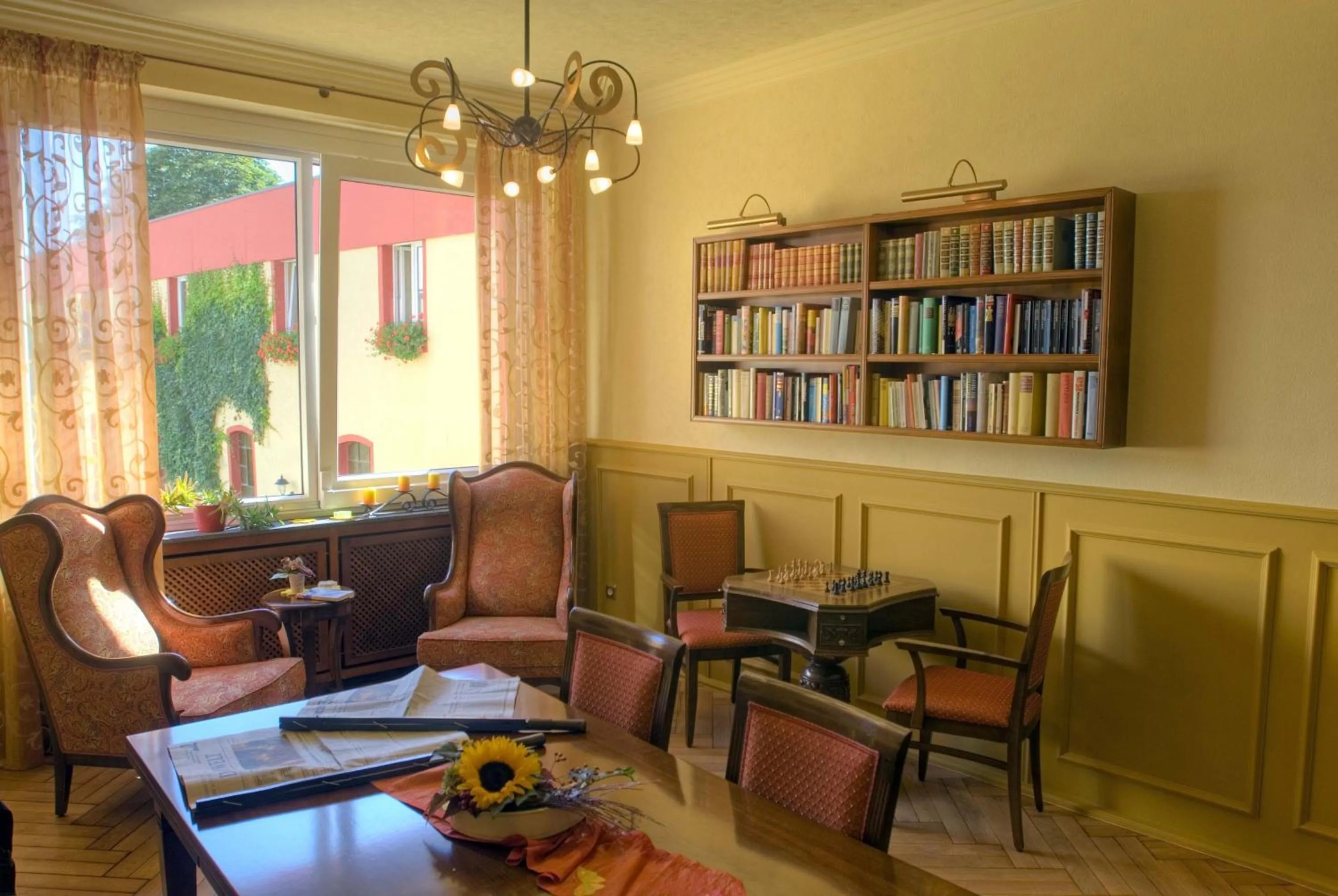 Communal lounge/ TV room in Hotel Zur Mühle