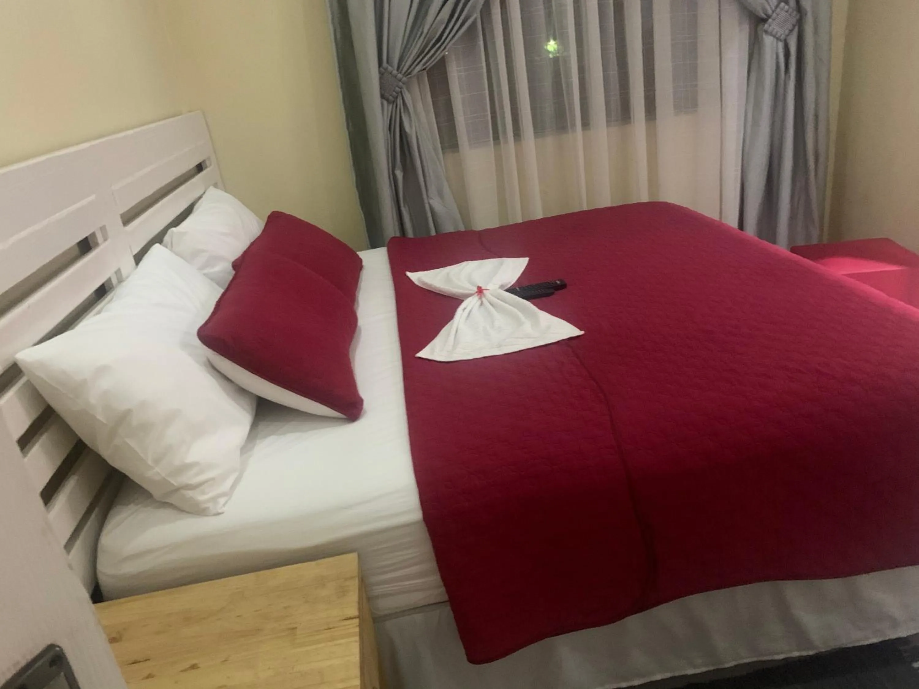 Bed in Ekaya Palace Guest House