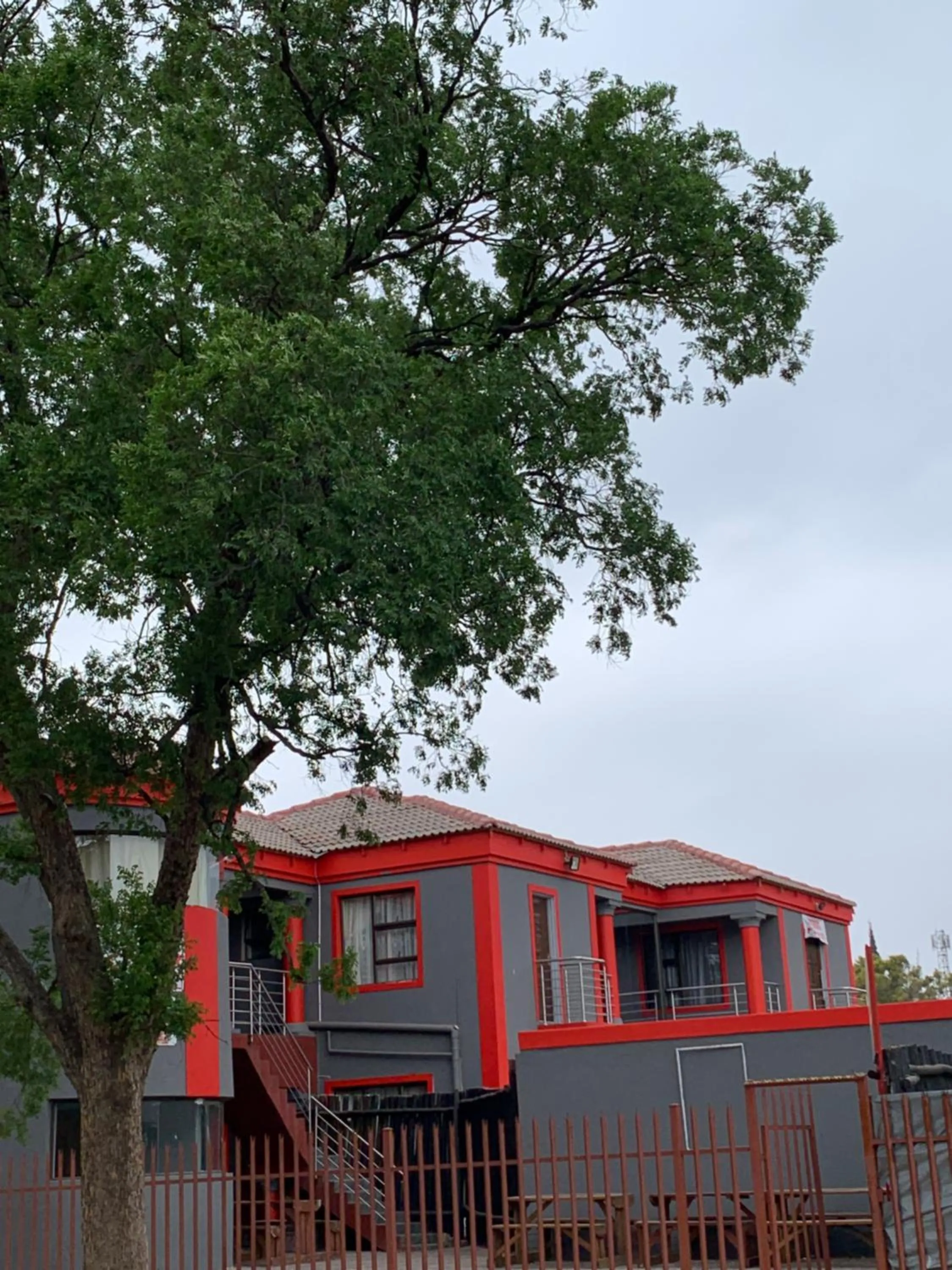 Ekaya Palace Guest House