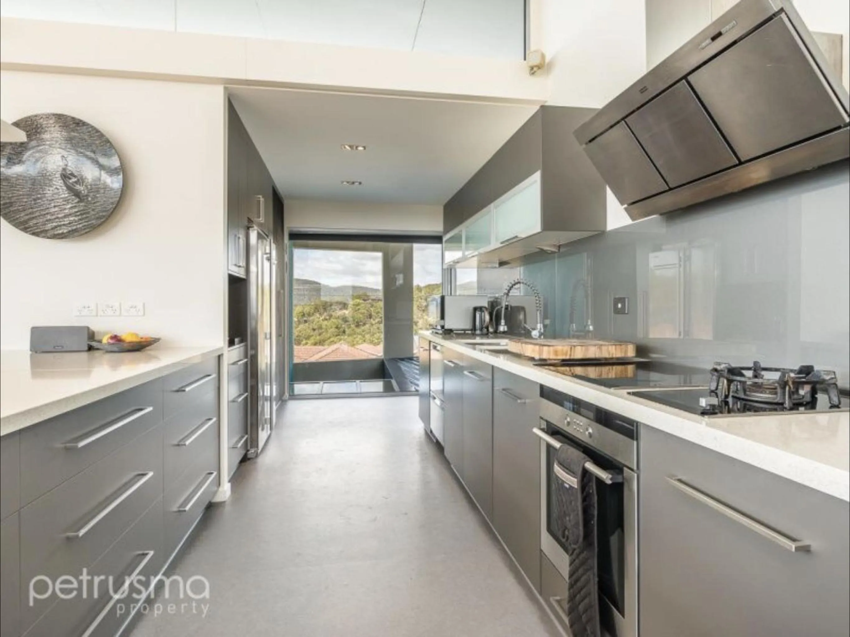 Communal kitchen in Hobart View