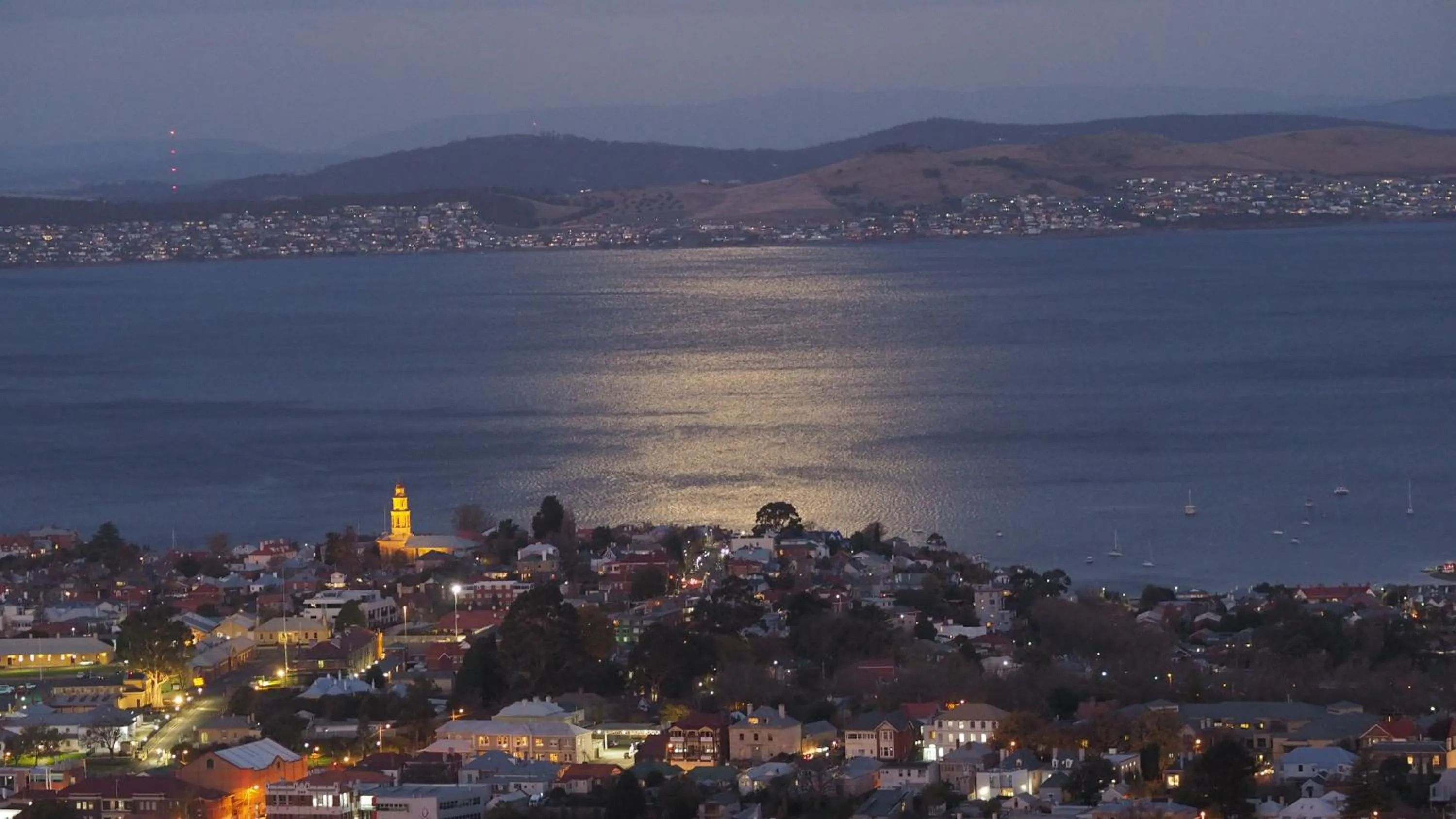 Nearby landmark in Hobart View