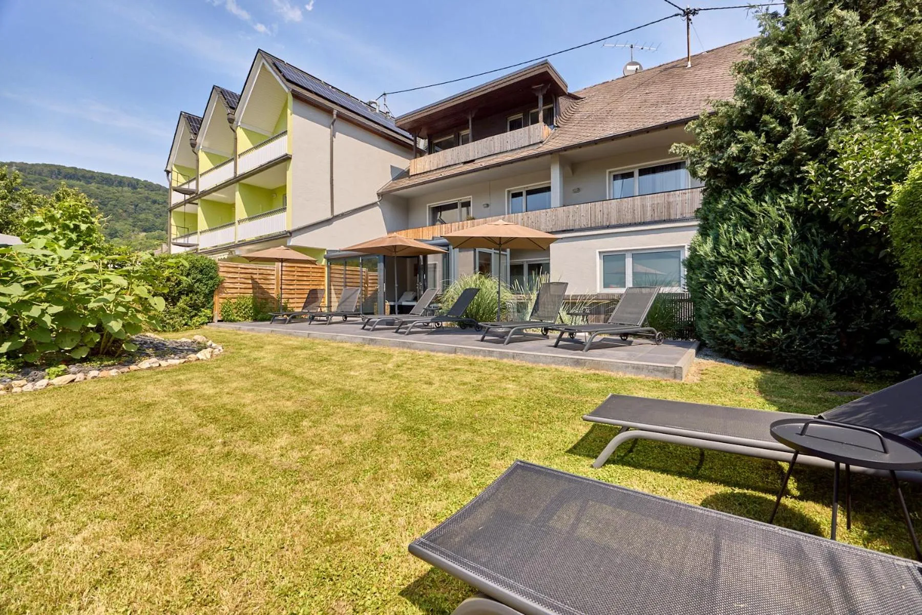Balcony/Terrace in Moselhotel Weinhaus Simon `Sauna`Restaurant`ELadesäule