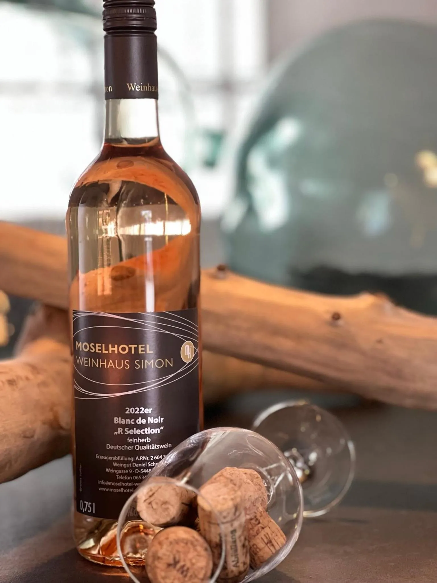 Drinks in Moselhotel Weinhaus Simon `Sauna`Restaurant`ELadesäule