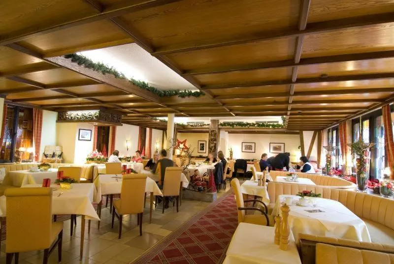 Restaurant/places to eat in Hotel Kempf