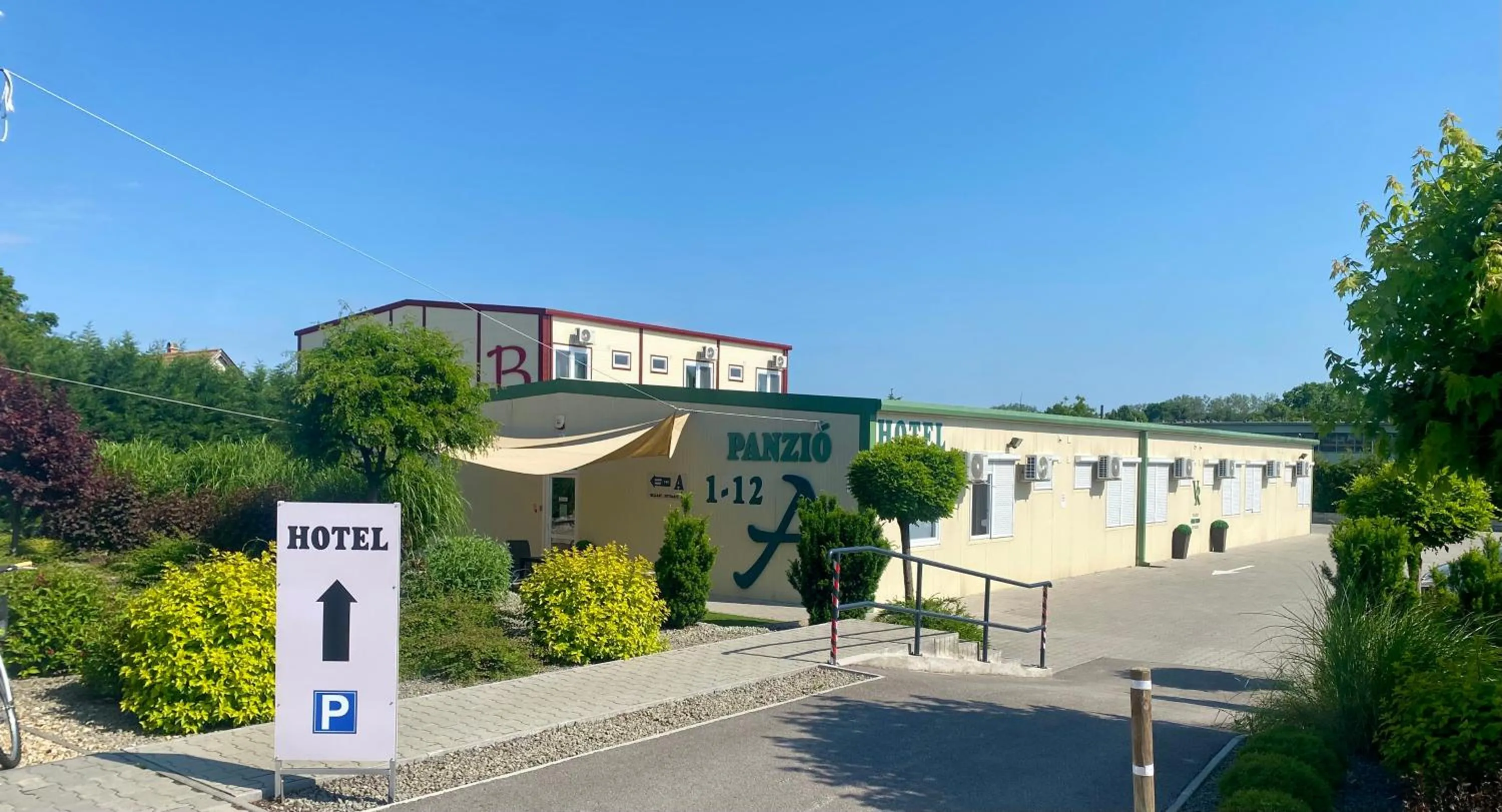 Property building in Vecsési Rendezvényközpont és Panzió