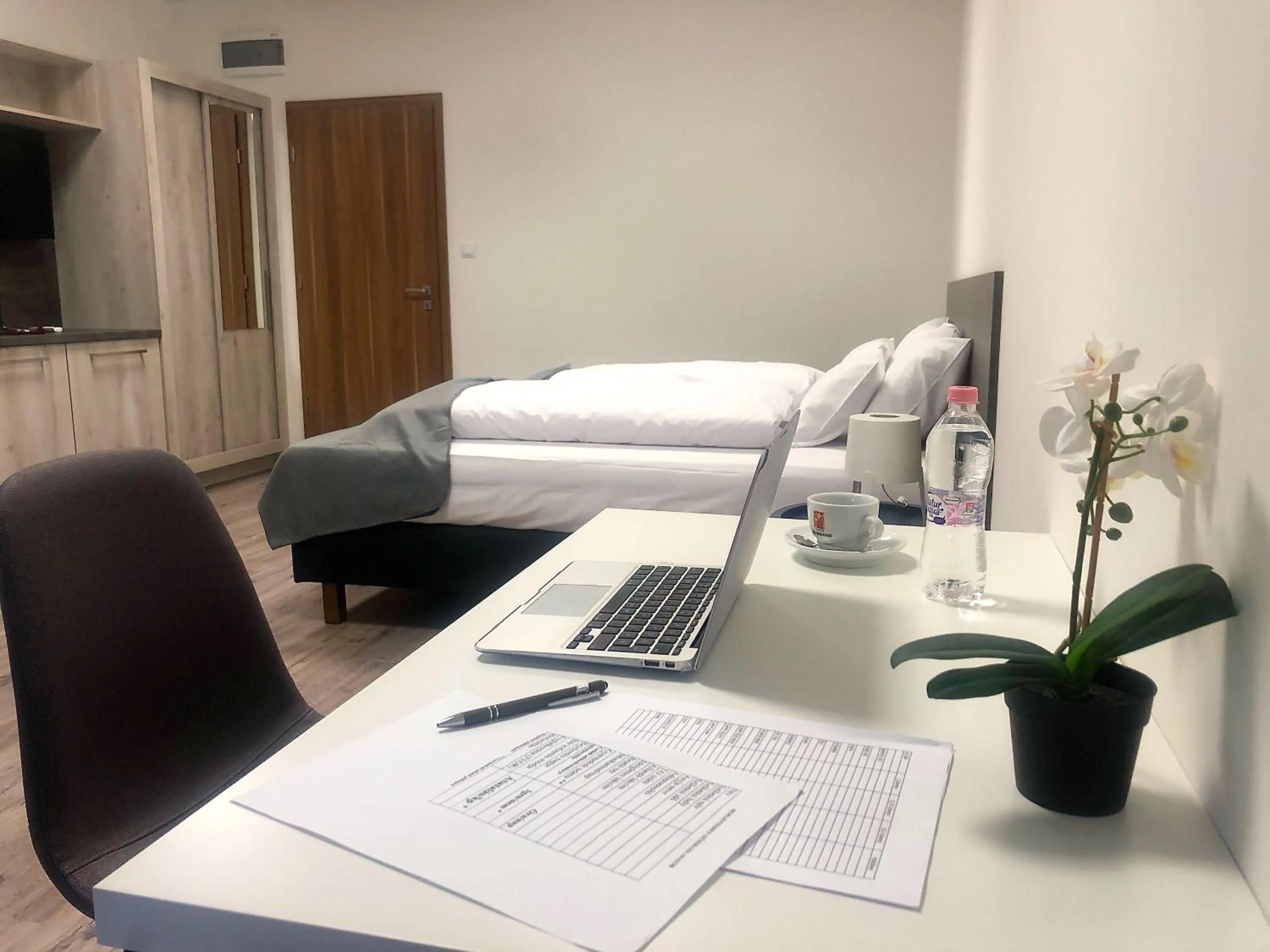 Meeting/conference room, Bed in Vecsési Rendezvényközpont és Panzió