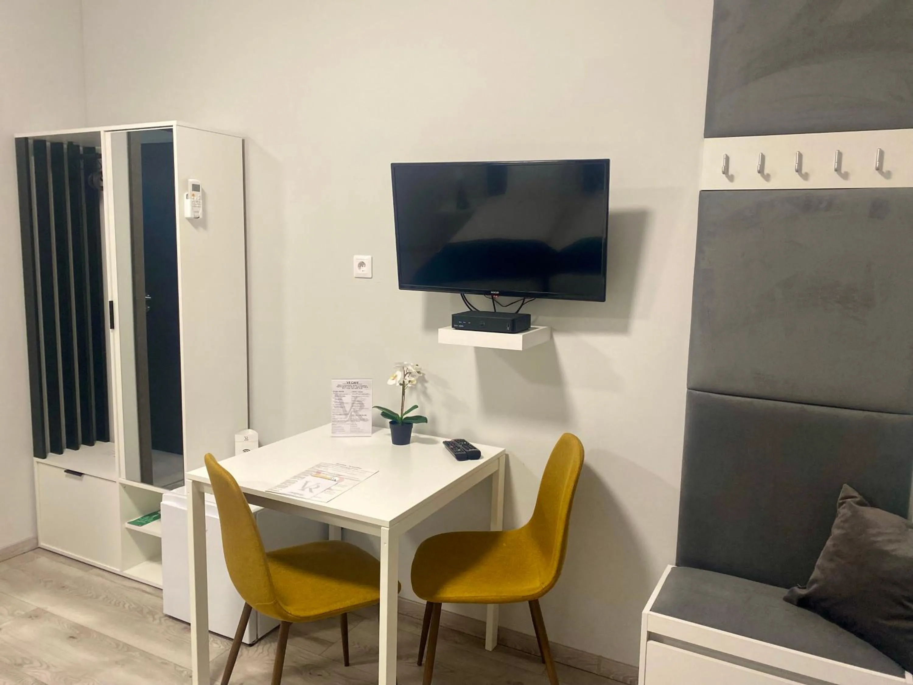 TV and multimedia in Vecsési Rendezvényközpont és Panzió