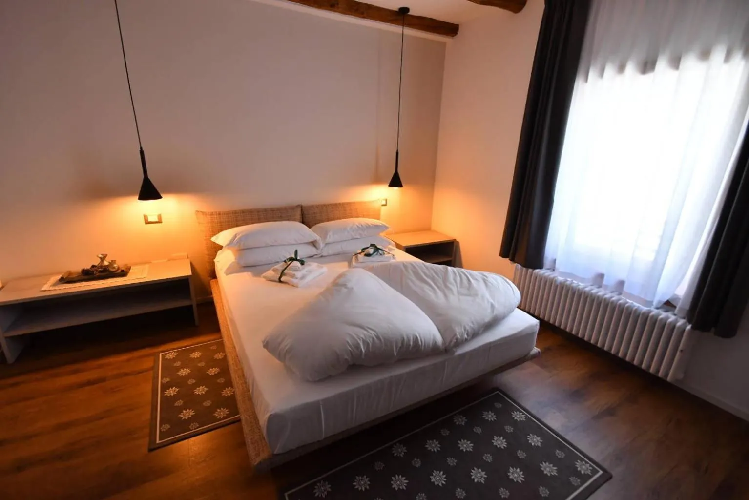 Bedroom, Bed in Maison Boutique Fior d'Alpe