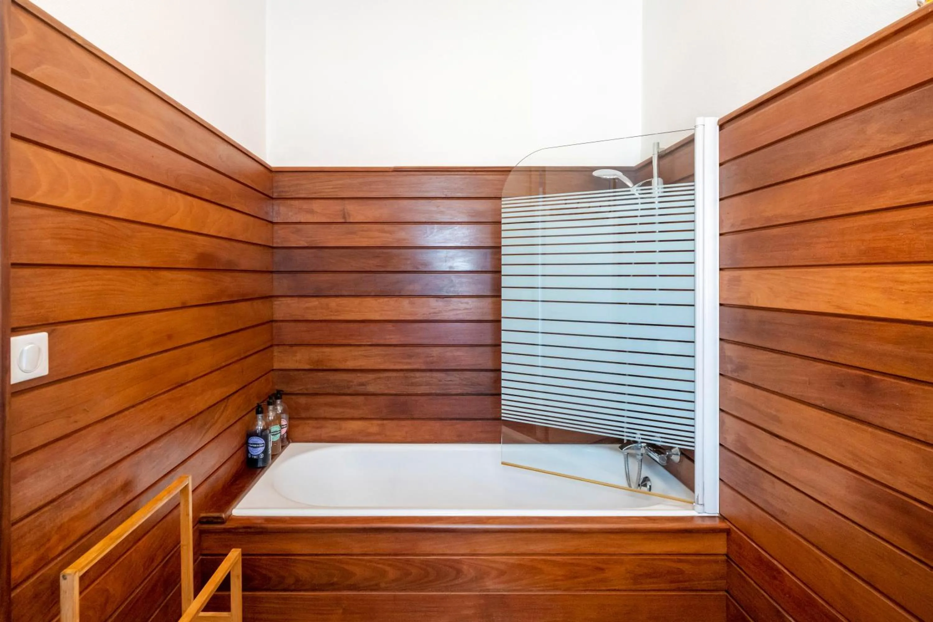 Bathroom in L'annexe - Chambre