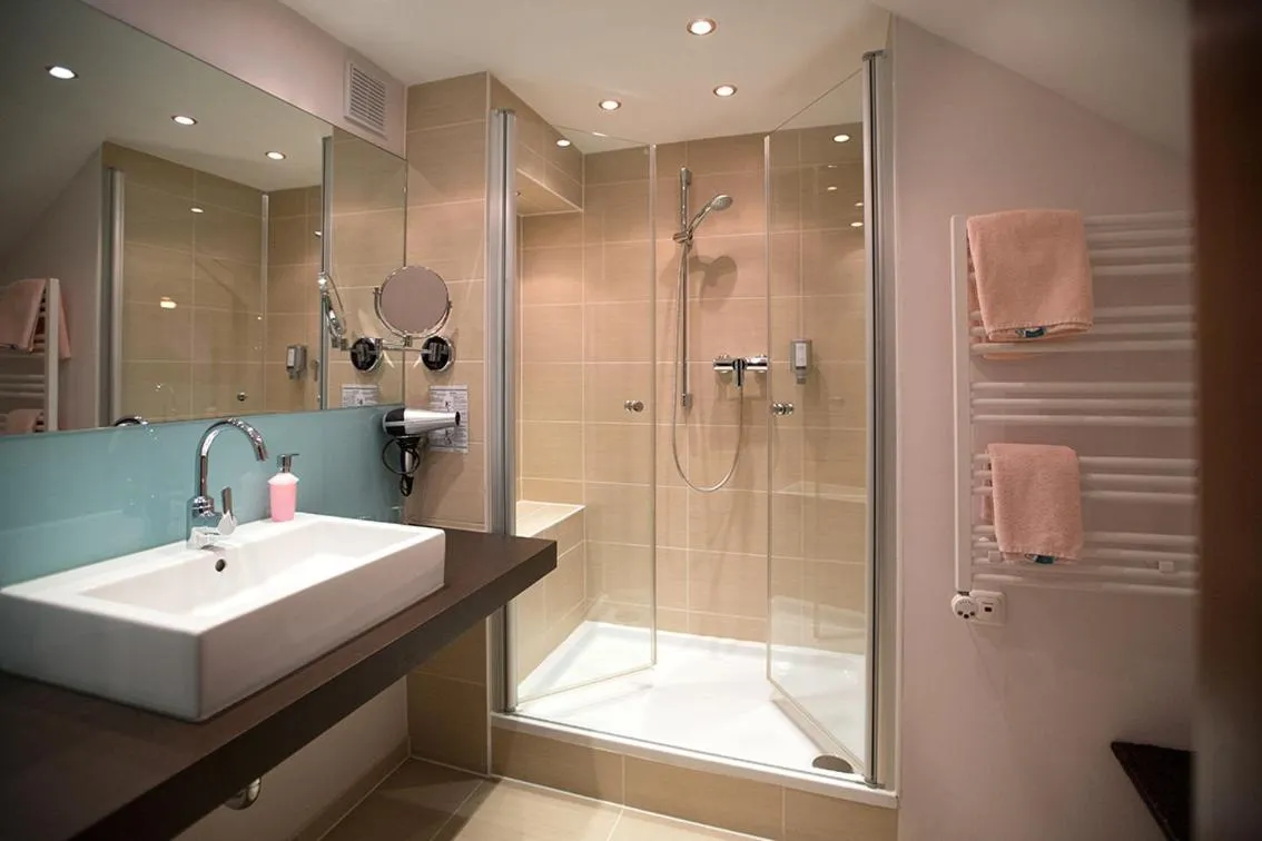 Bathroom in Seehotel Grauer Bär