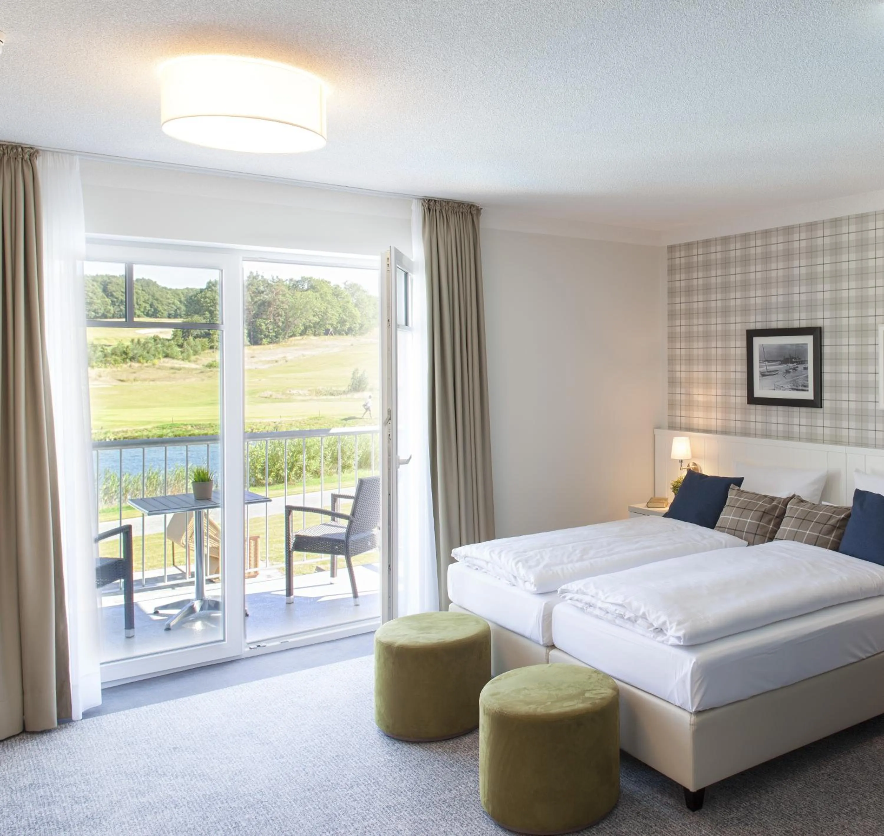 Balcony/Terrace, Bed in Dorint Resort Baltic Hills Usedom