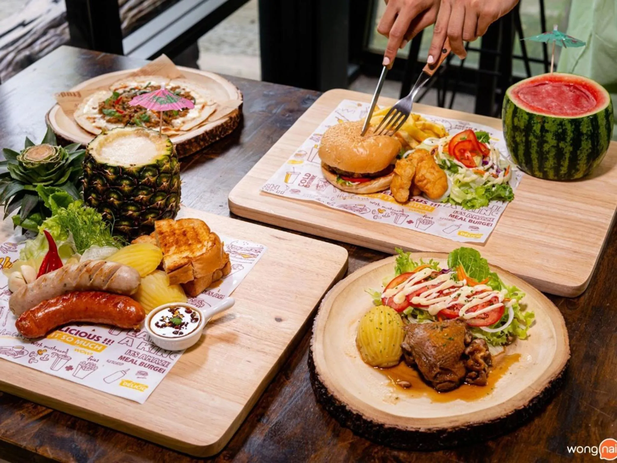 Food and drinks in Crystal Resort Korat