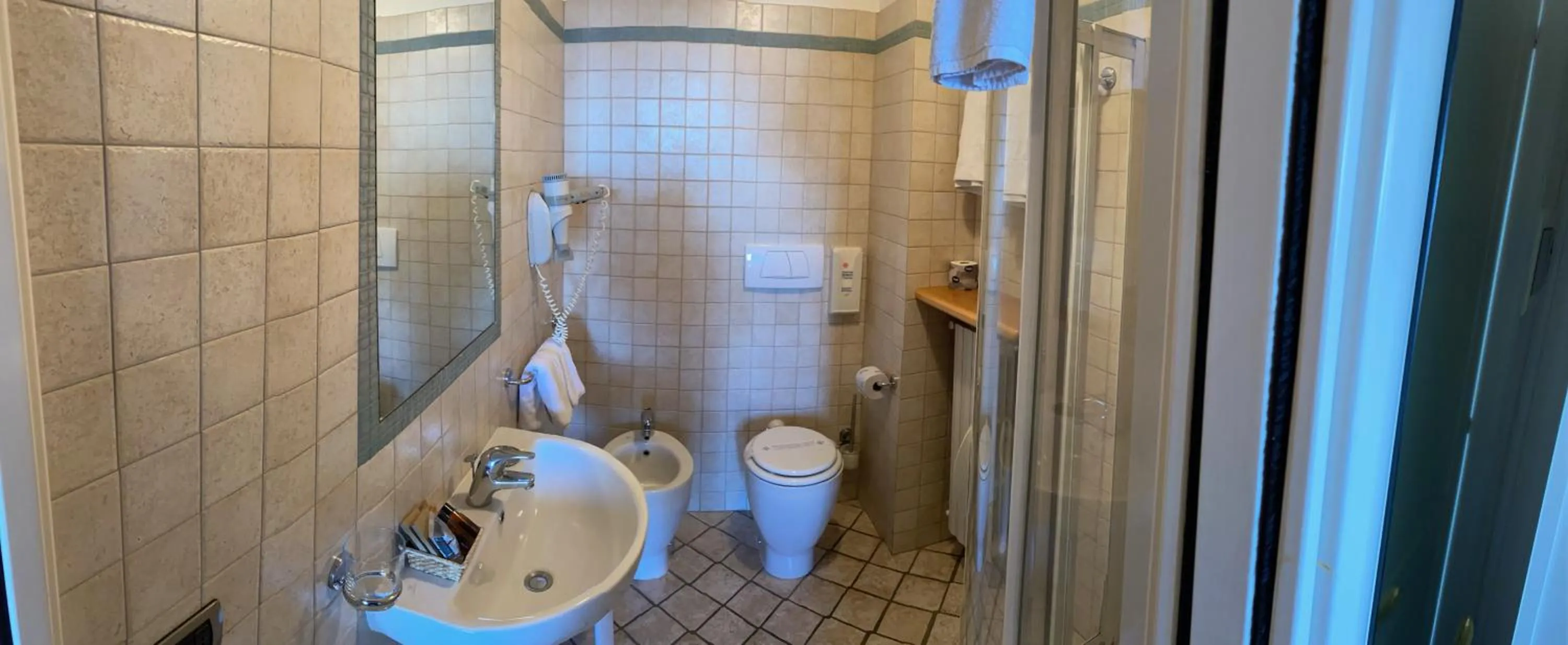 Bathroom in LA SISMONDA