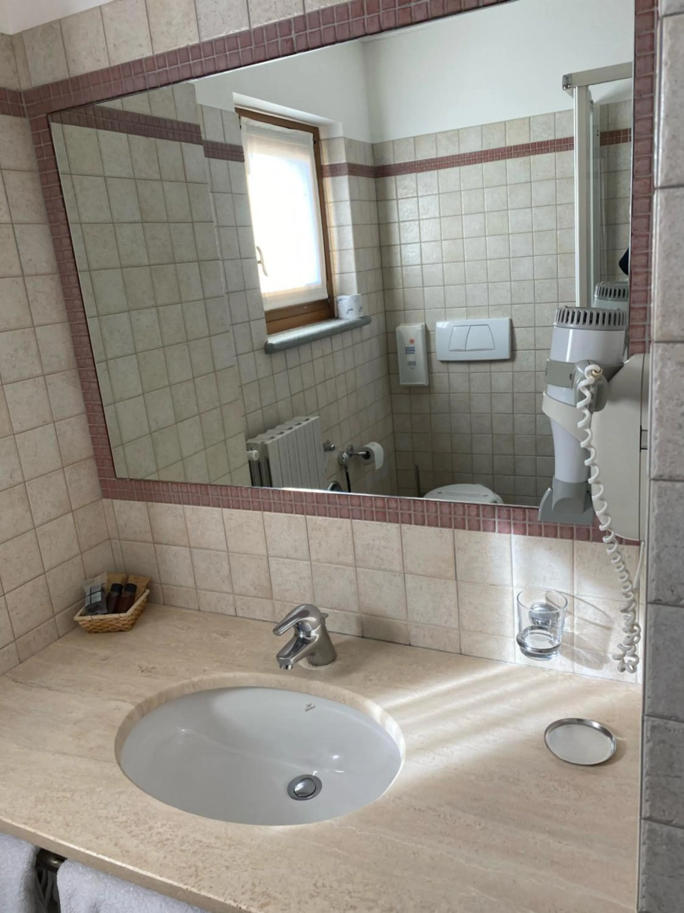 Bathroom in LA SISMONDA