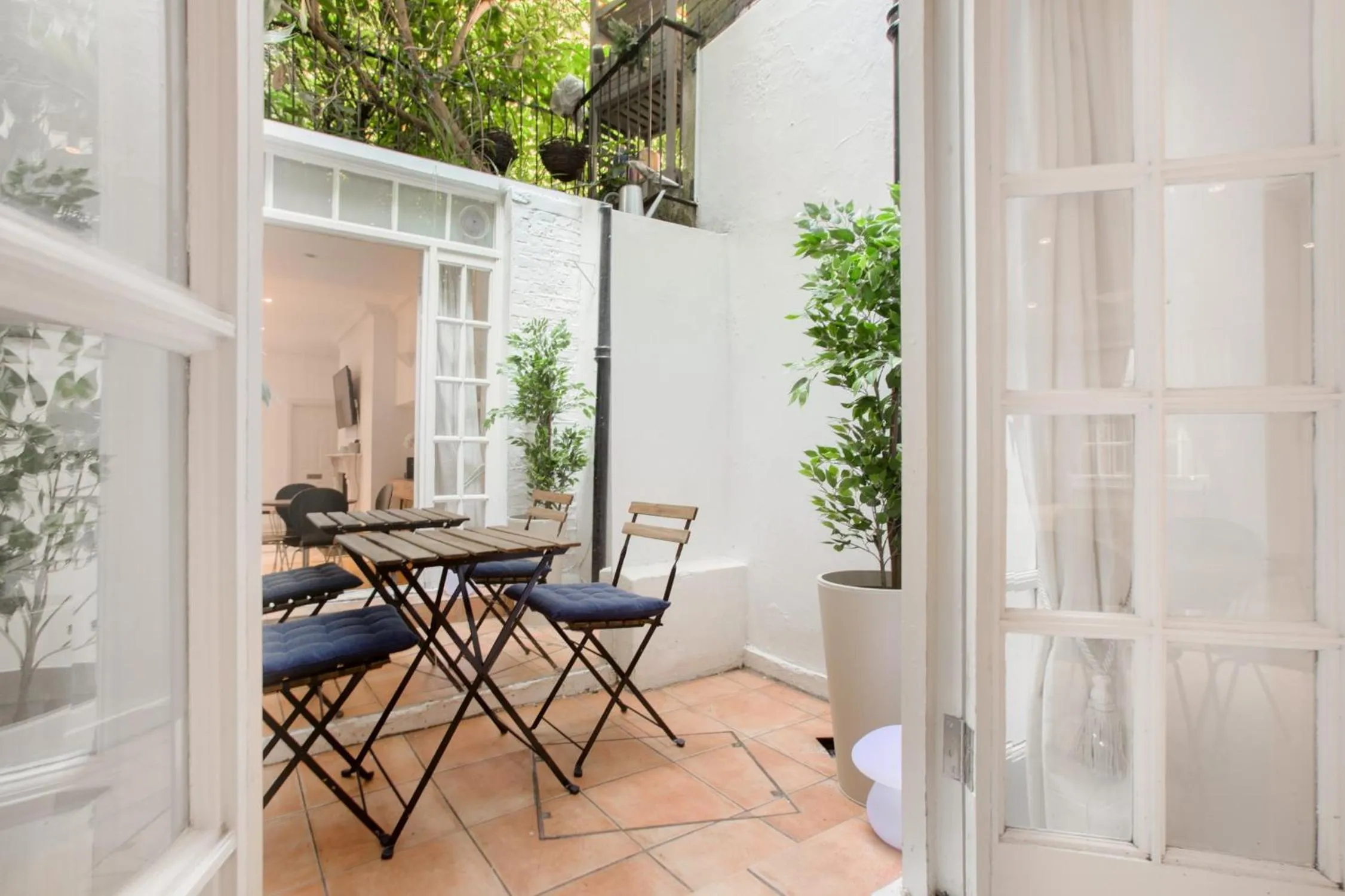 Spacious 1 bed Sloane Square