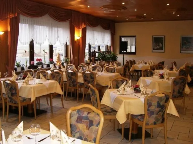 Restaurant/places to eat in Hotel zur Waage