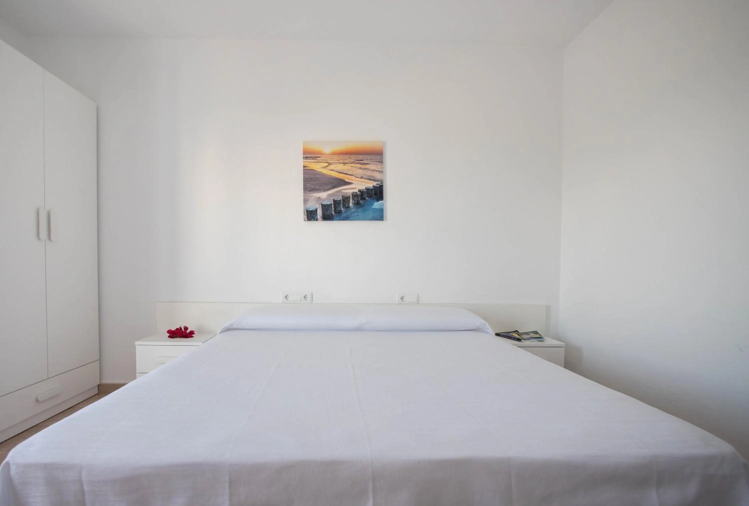 Bed in Hostal Mayans