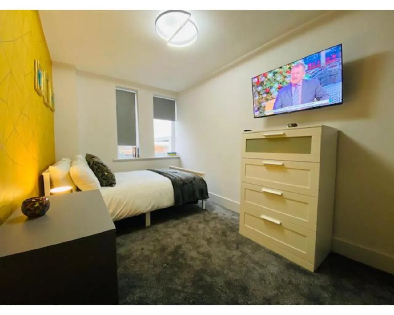 Bedroom, Bed in Townhouse PLUS @ Lower Beth Street Stoke