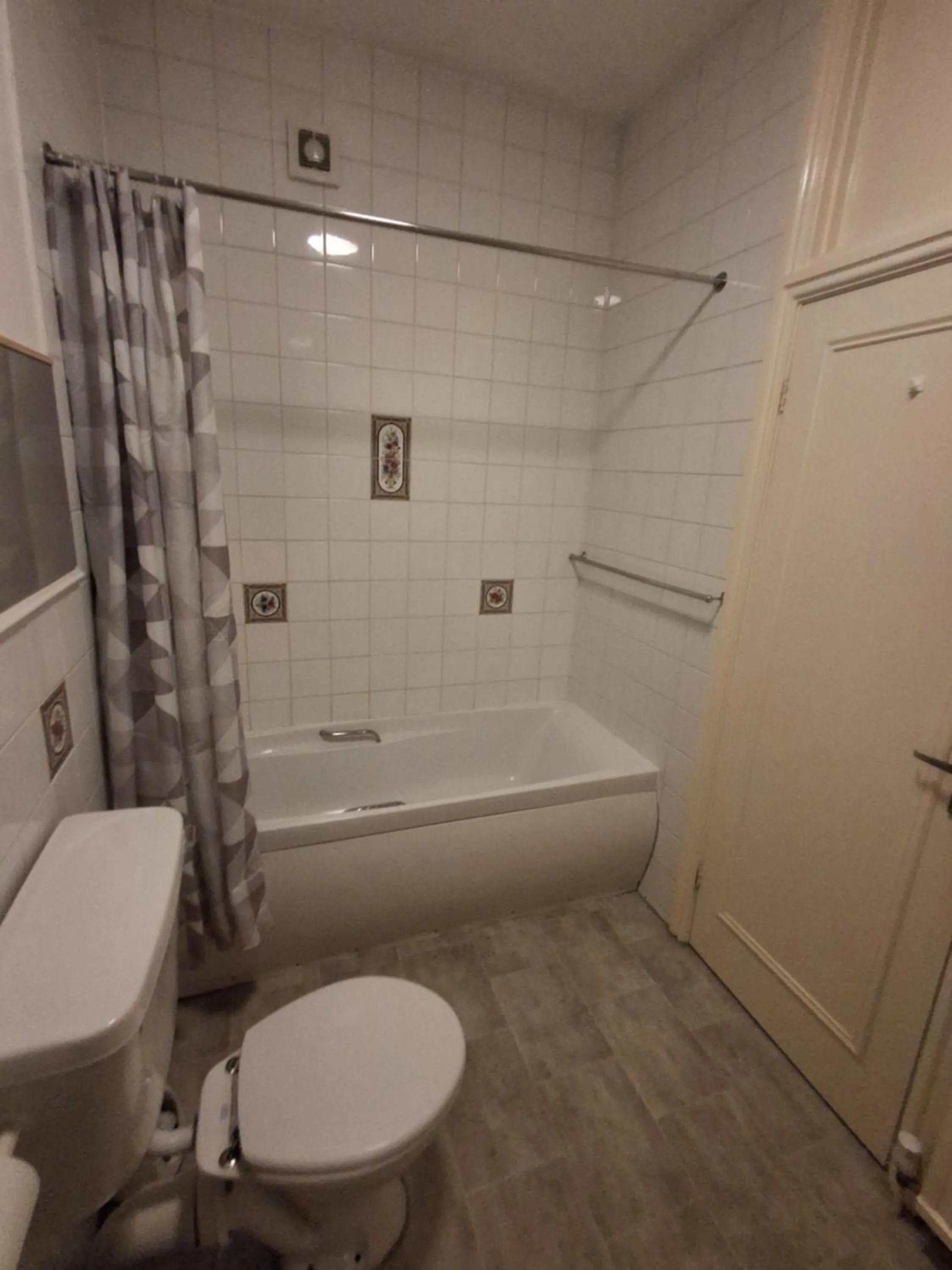 Bath in Newton House