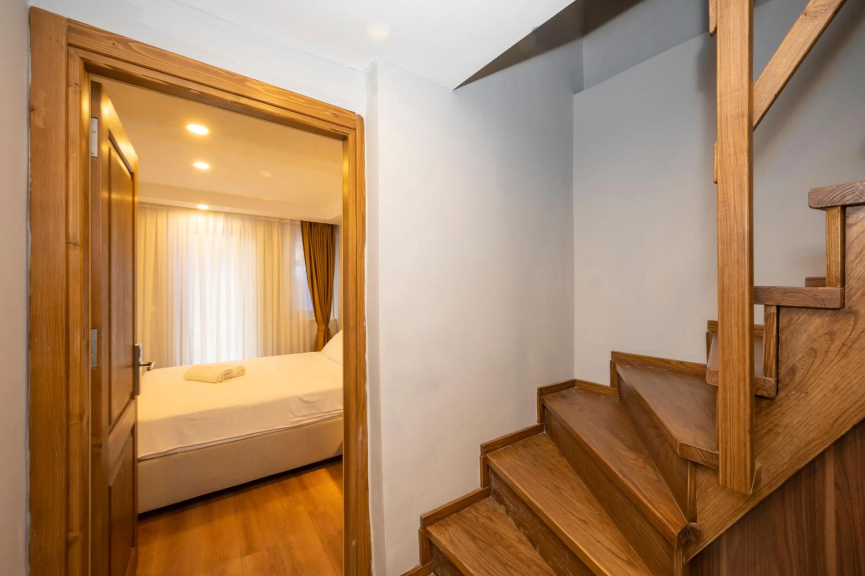 Property building, Bed in Taksim suıte