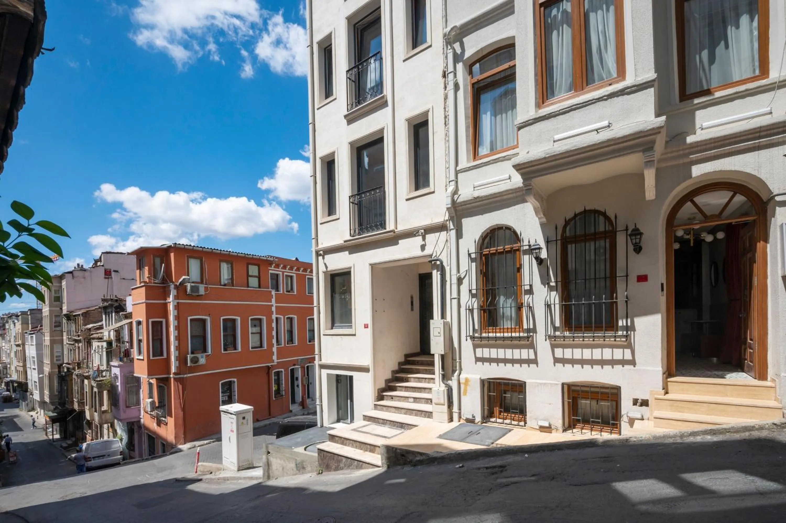 Property building in Taksim suıte