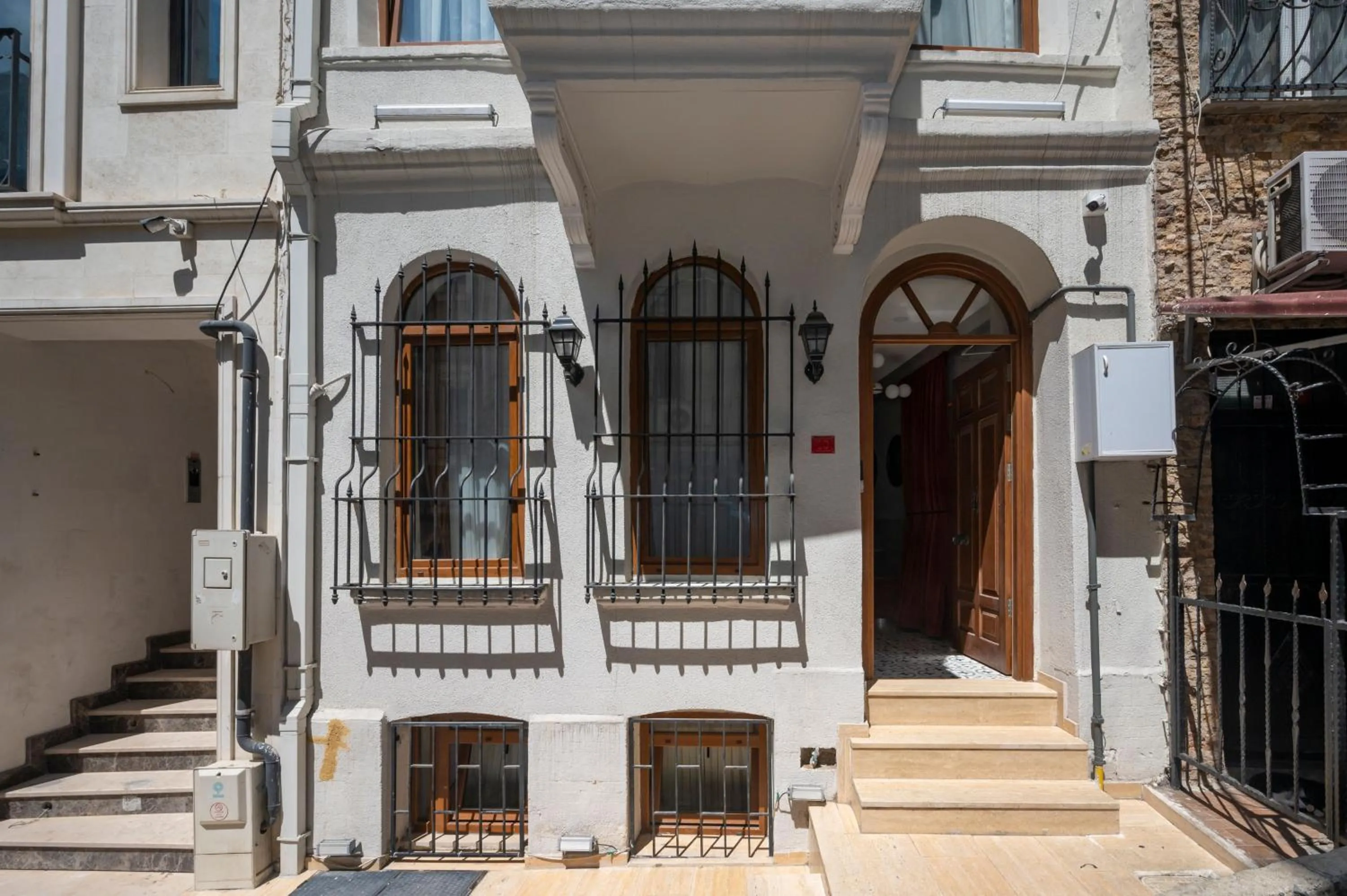 Property building in Taksim suıte