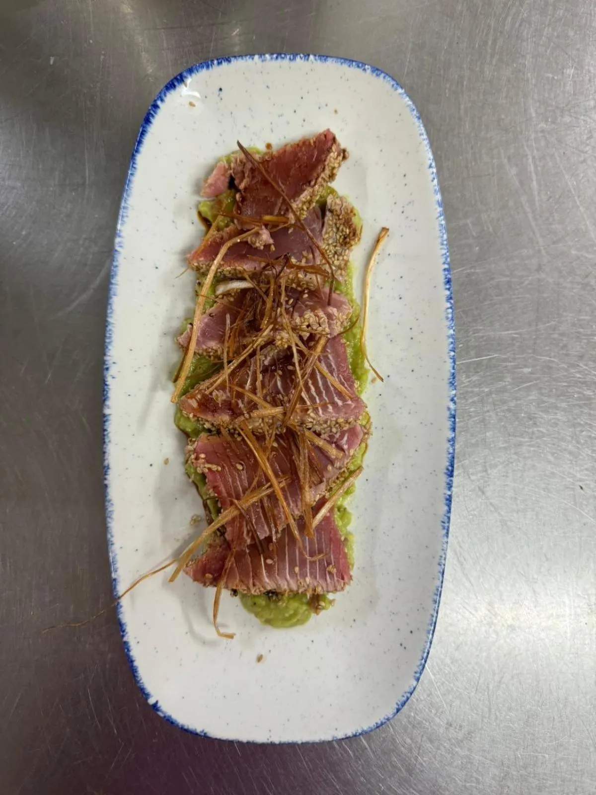 Restaurant/places to eat in Hotel Robert