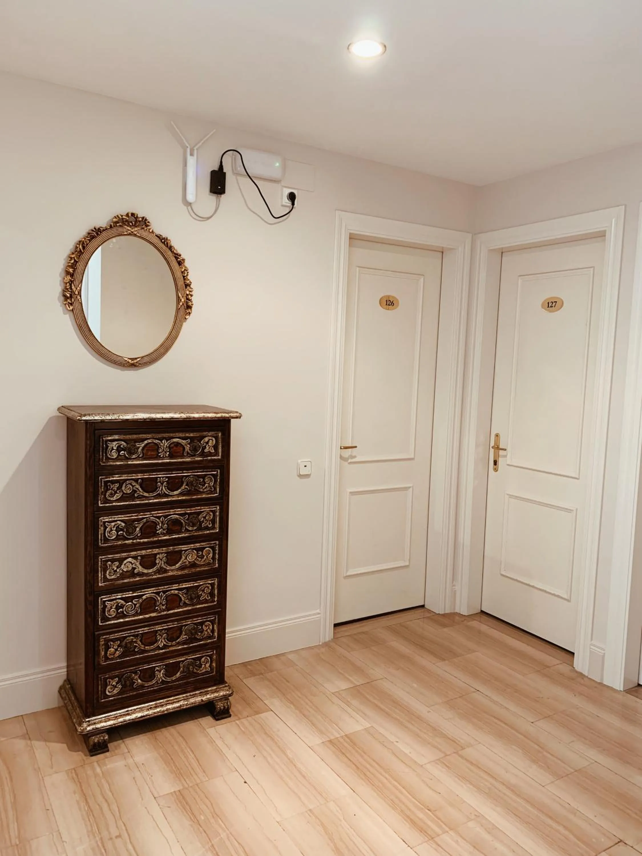 Property building in Hotel Robert