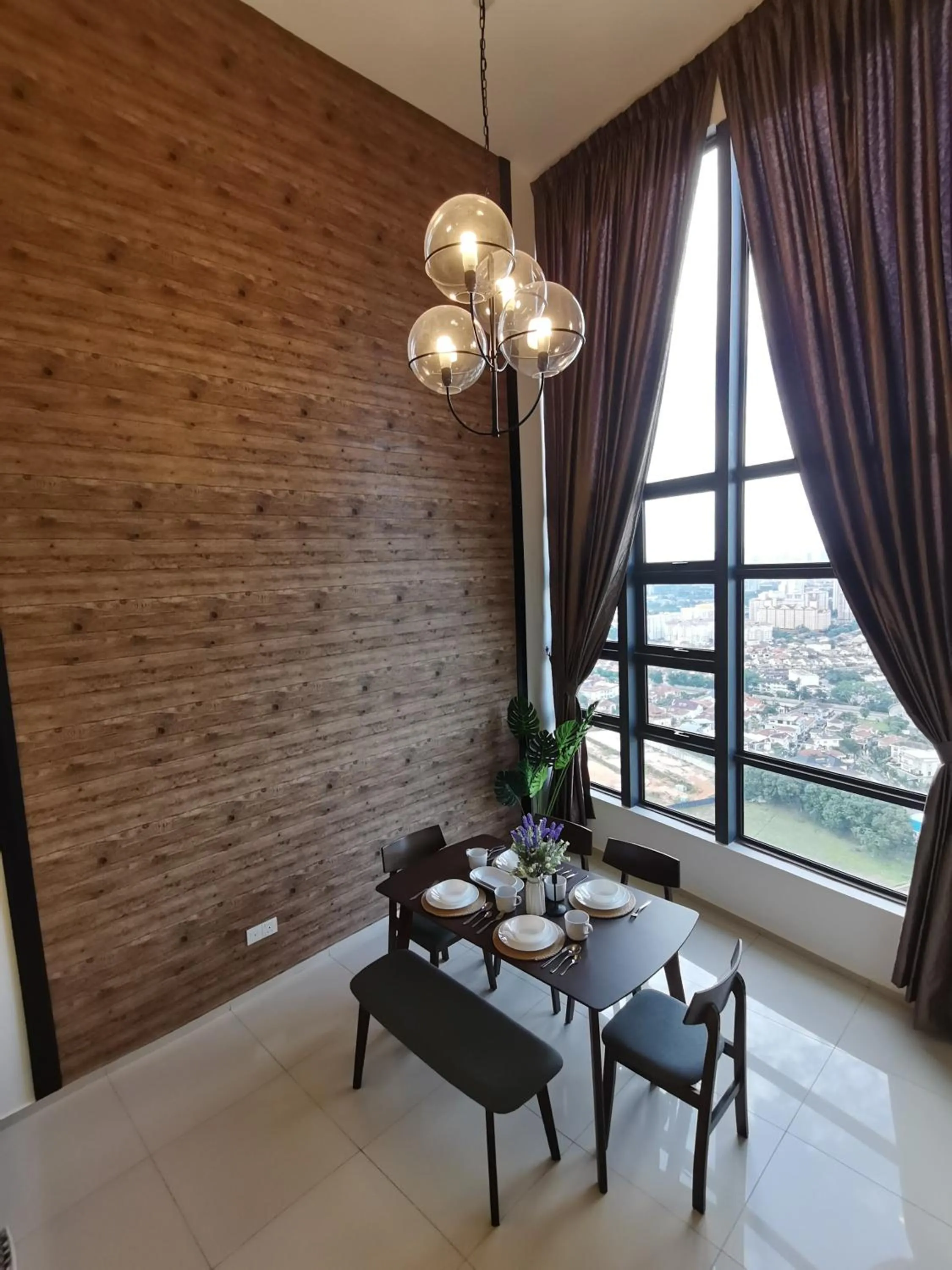 Dining area in Eko Cheras Residences by De Space