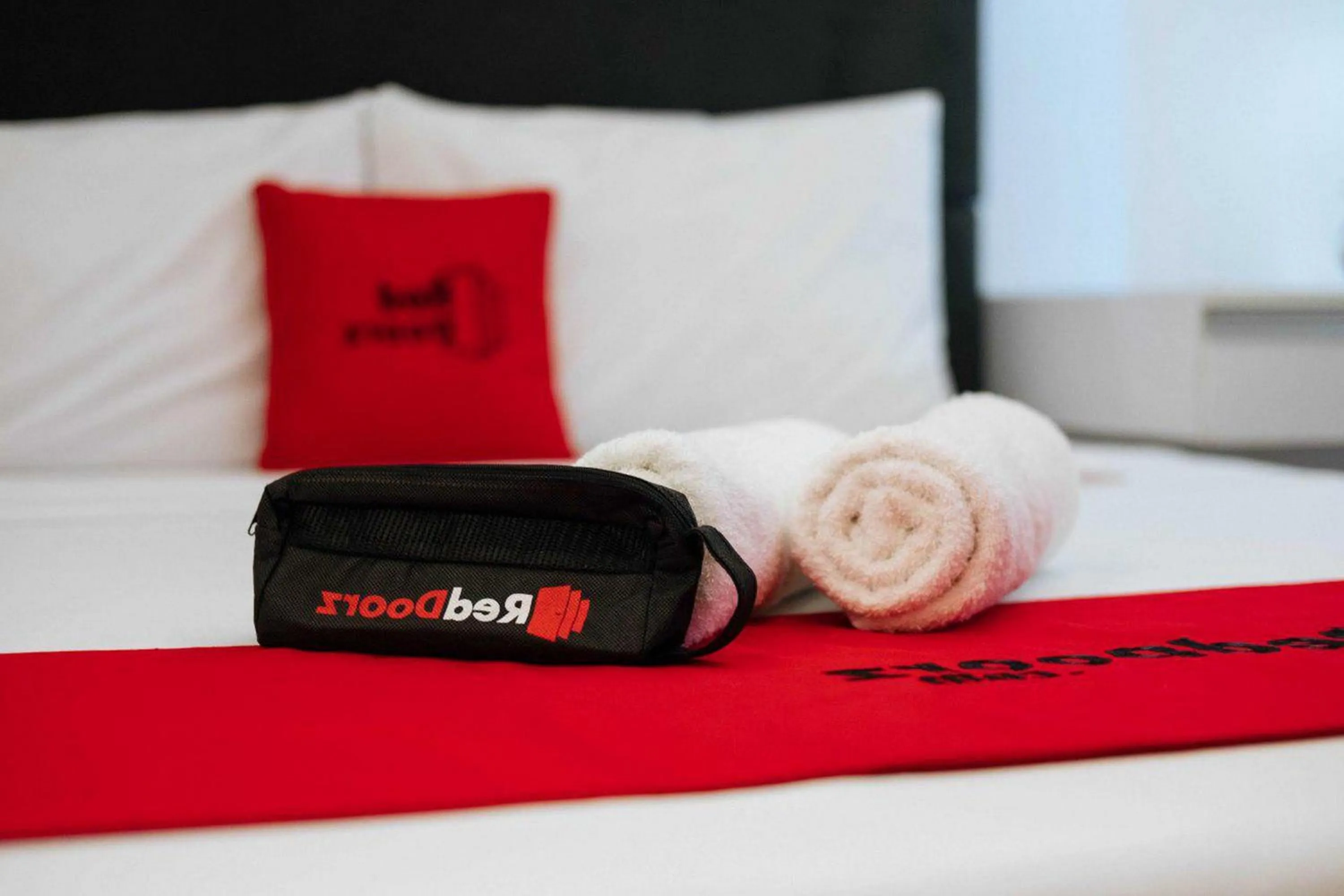 Bed in RedDoorz @ Jalan Pendidikan Mataram