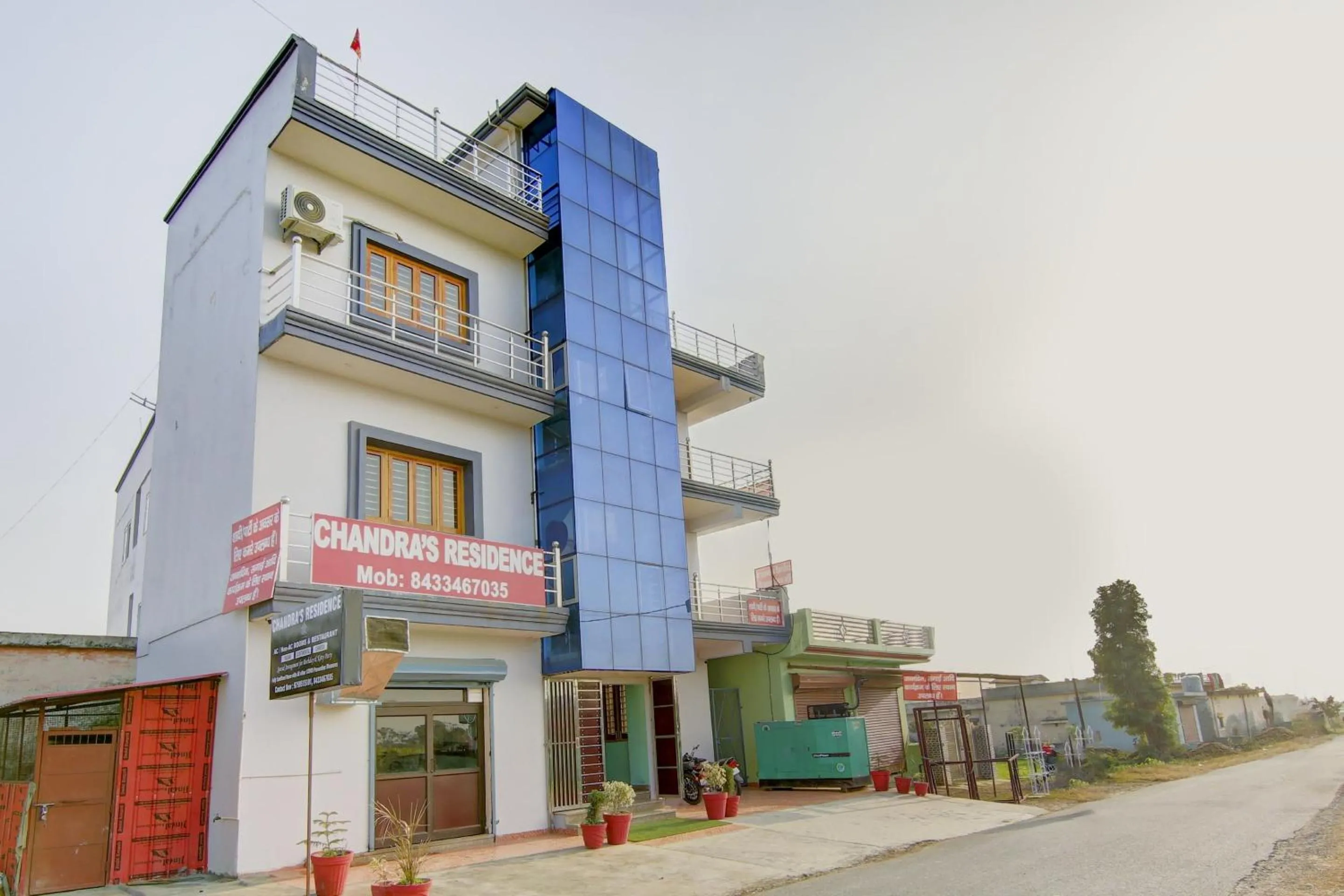 Facade/entrance in SPOT ON Chandra's Residence