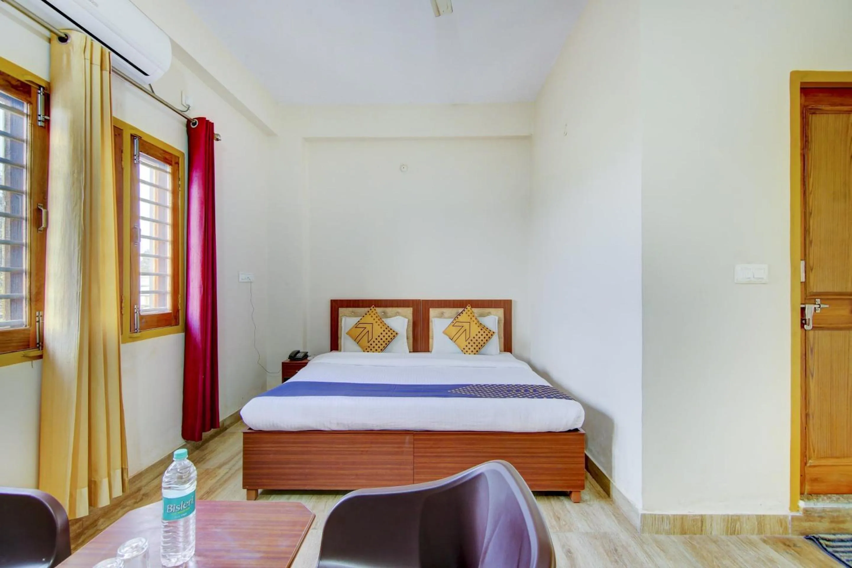 Bedroom, Bed in SPOT ON Chandra's Residence