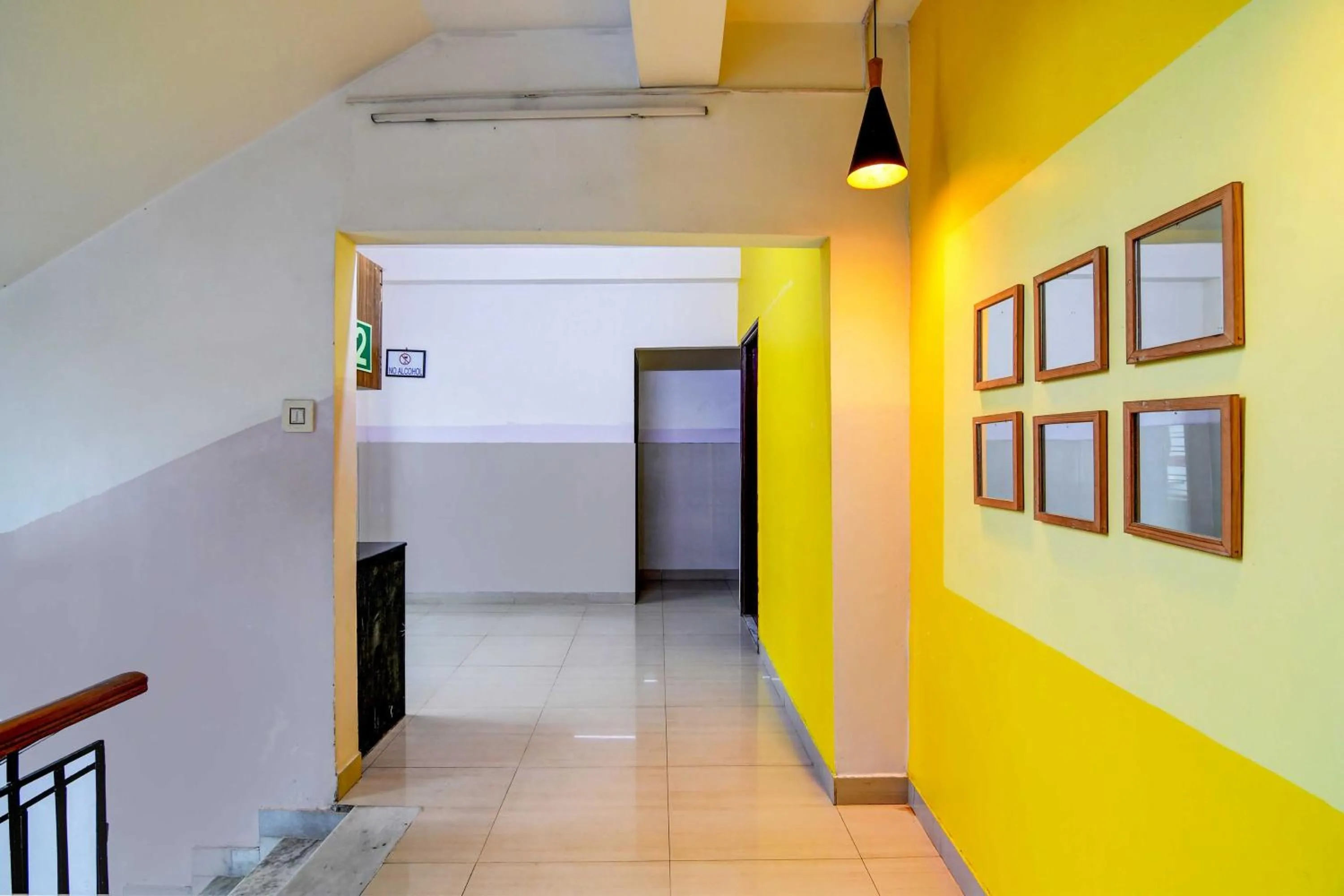 Lobby or reception in Super Hotel O New KOLKATA HOTEL