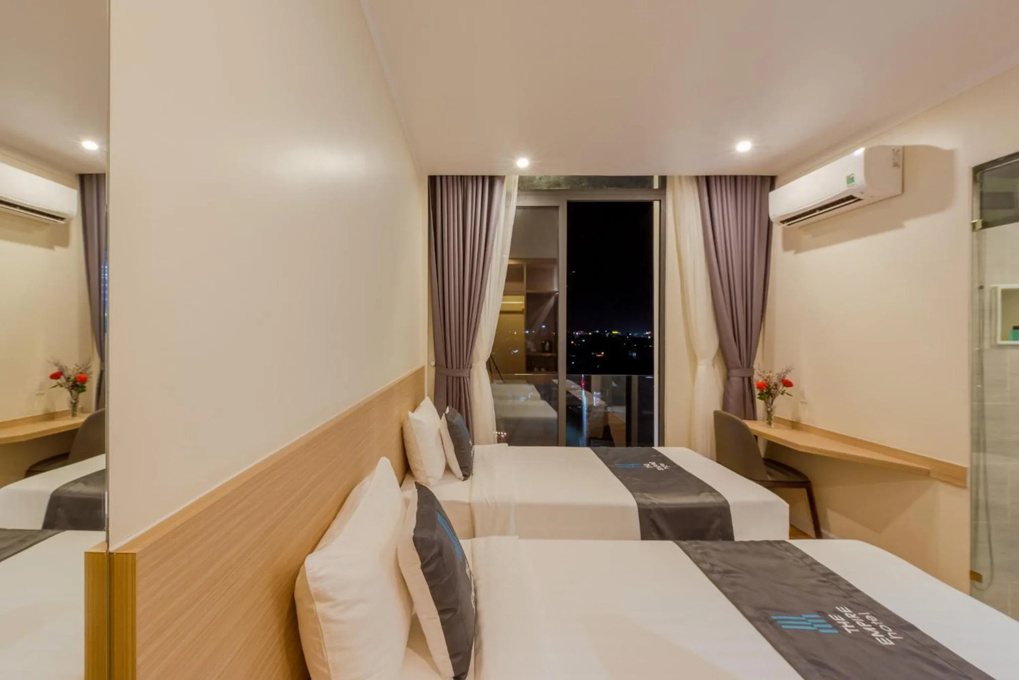 Bed in The Empire Hotel