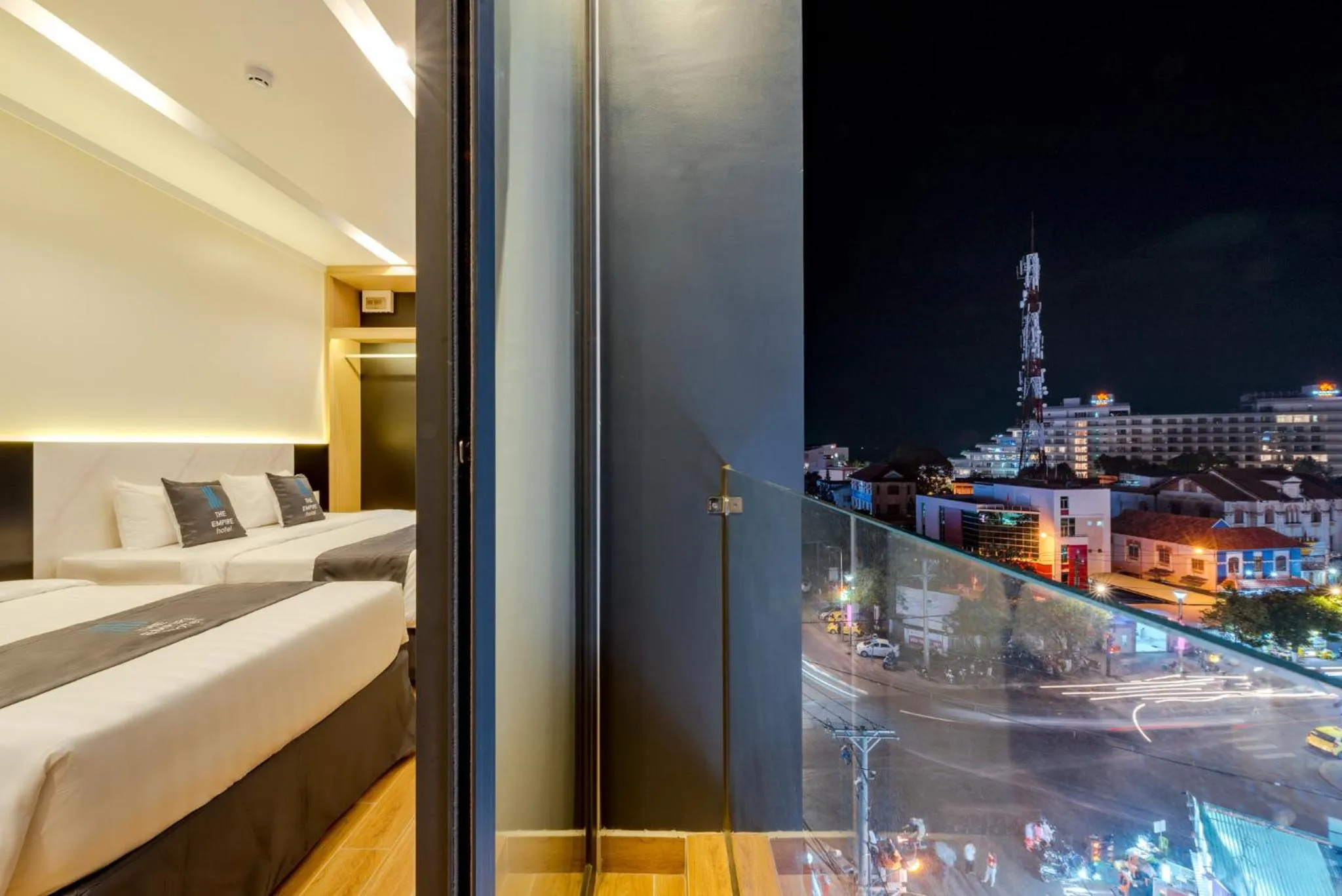 Bed in The Empire Hotel