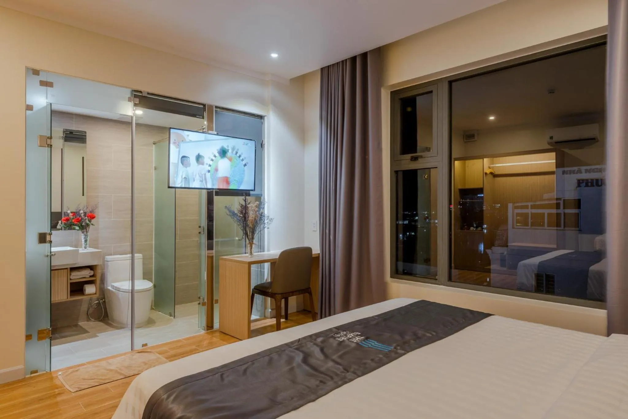 Bed in The Empire Hotel