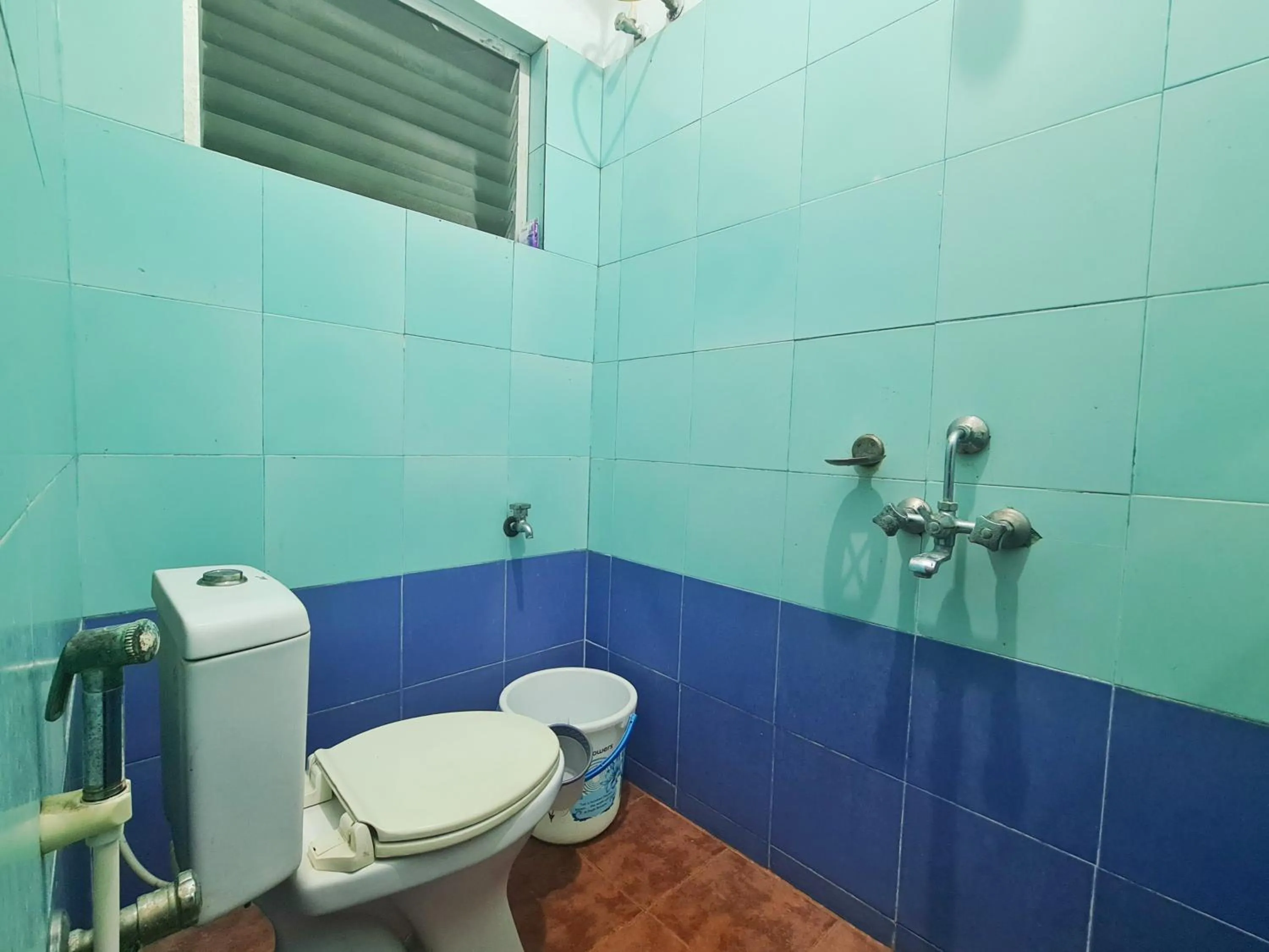 Toilet in RK RESORTS