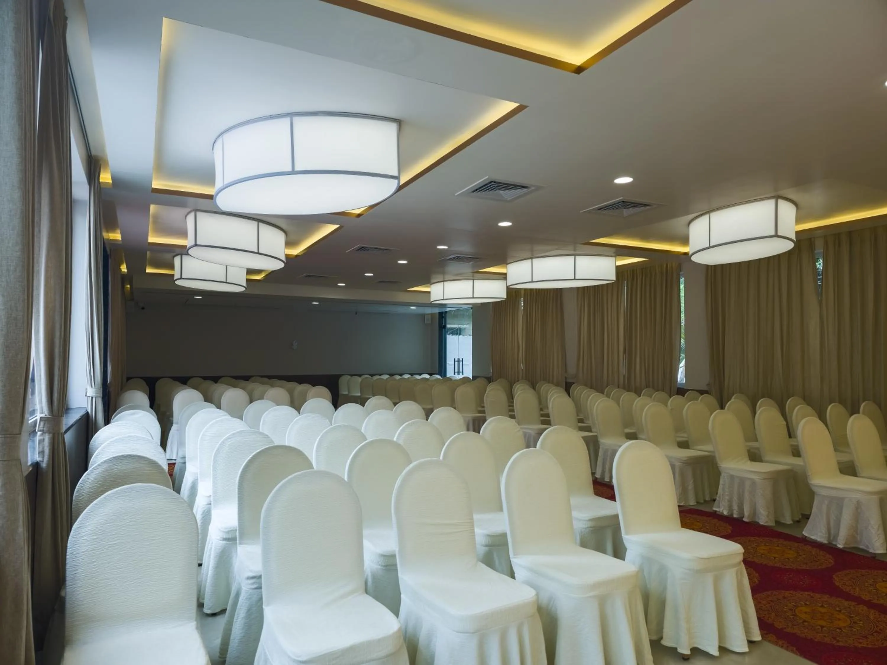 Banquet/Function facilities in RK RESORTS