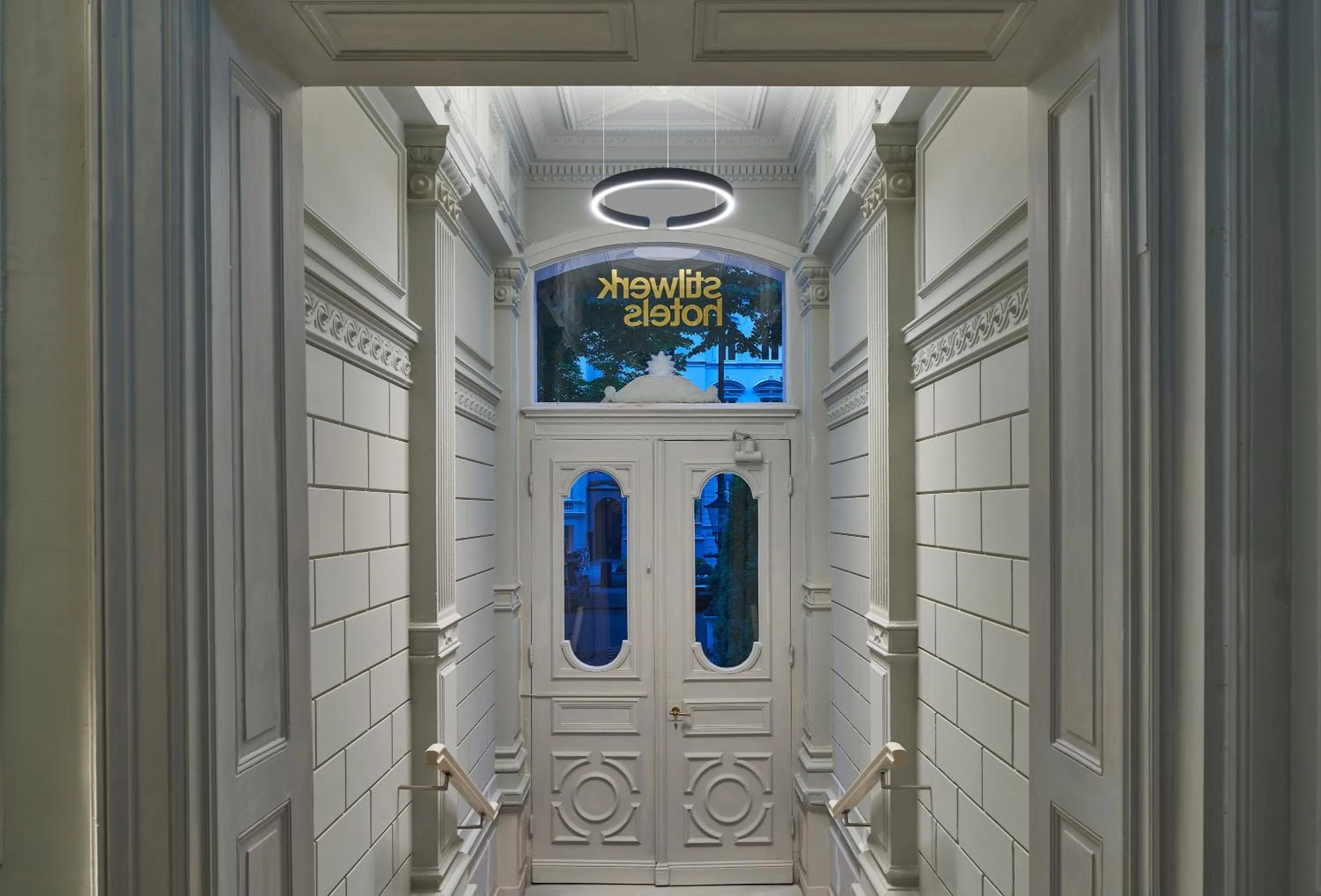 Facade/entrance in stilwerk Hotel Heimhude