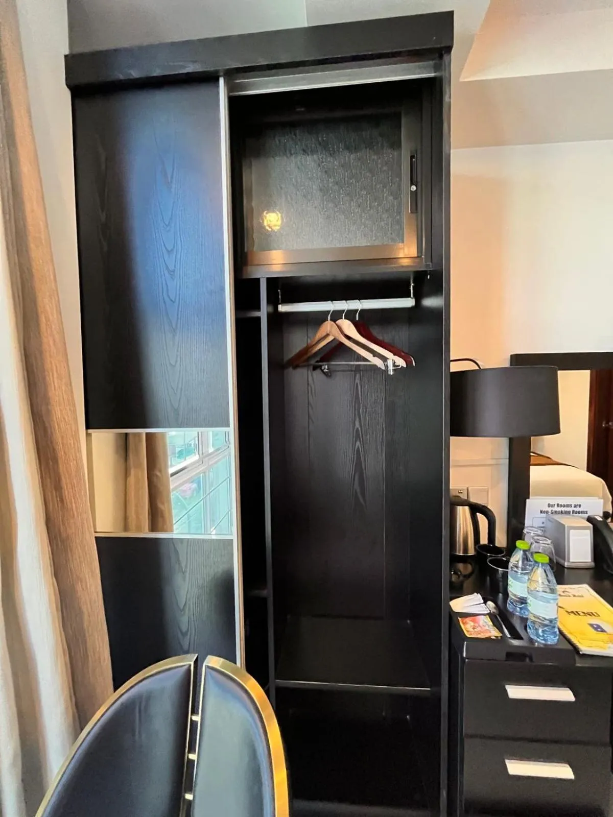 wardrobe in Rivethi Beach