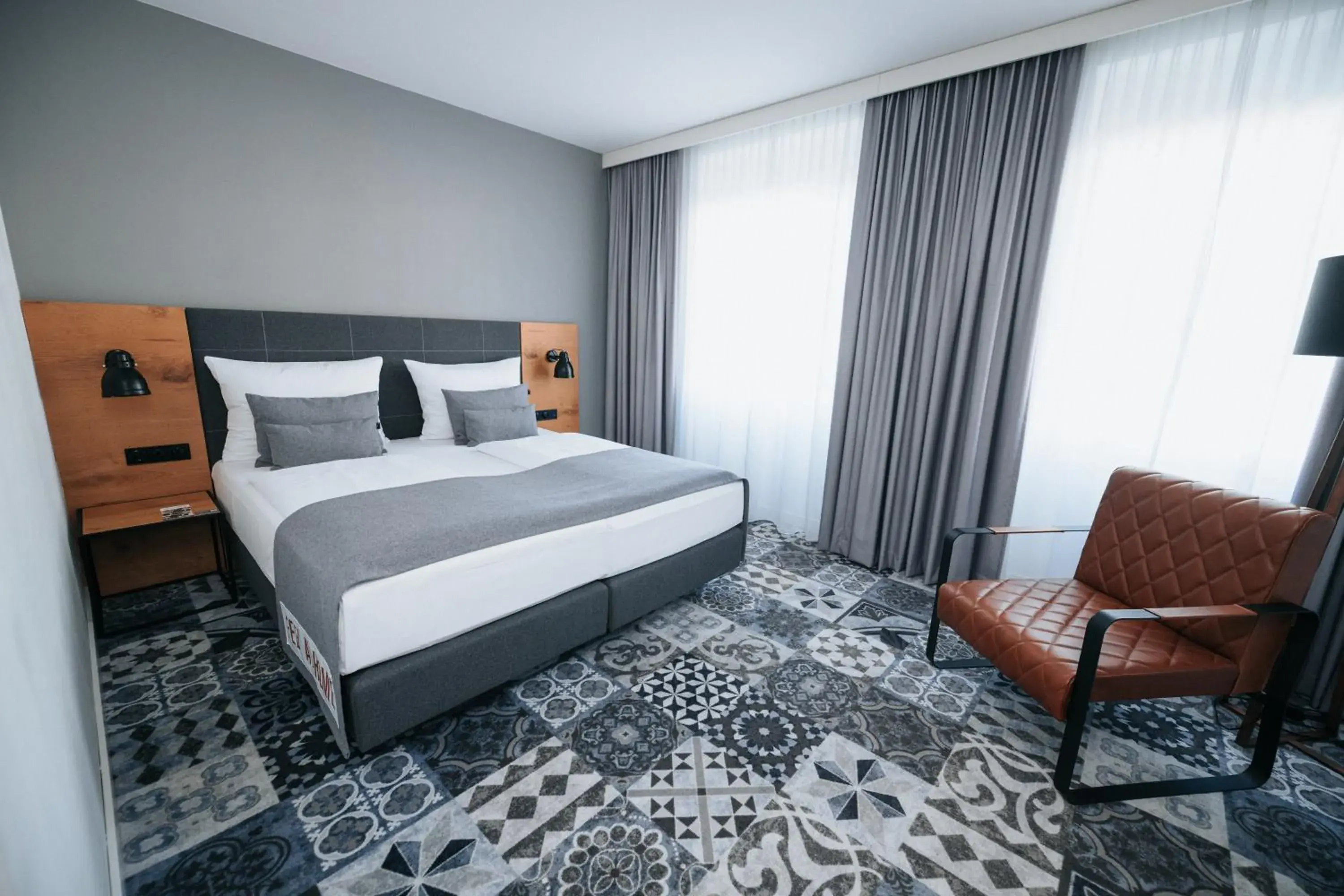 Standard Queen Room in Hotel Berliner Hof by Coffee Fellows Hotels Standard Queen Room in Hotel Berliner Hof by Coffee Fellows Hotels