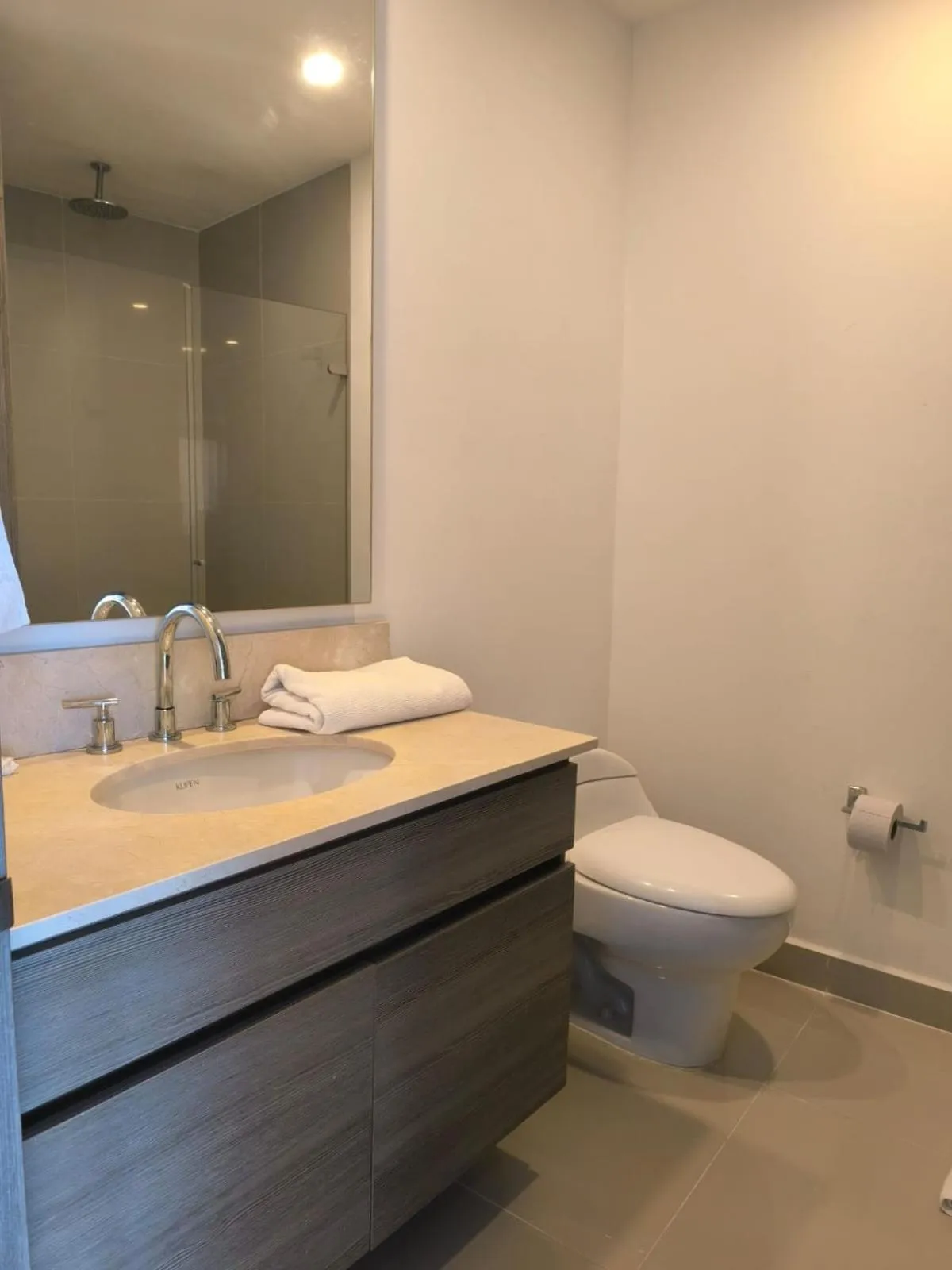 Bathroom in Apartamentos frente al mar en Morros City