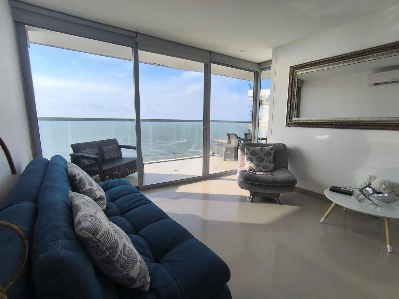 Living room in Apartamentos frente al mar en Morros City