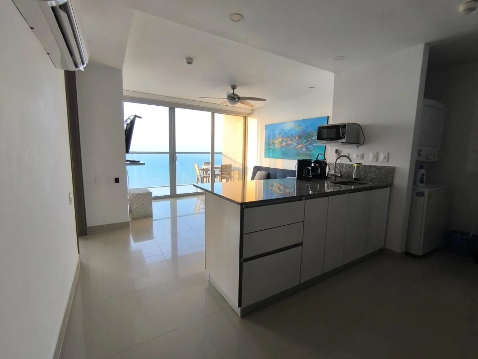 Communal lounge/ TV room in Apartamentos frente al mar en Morros City