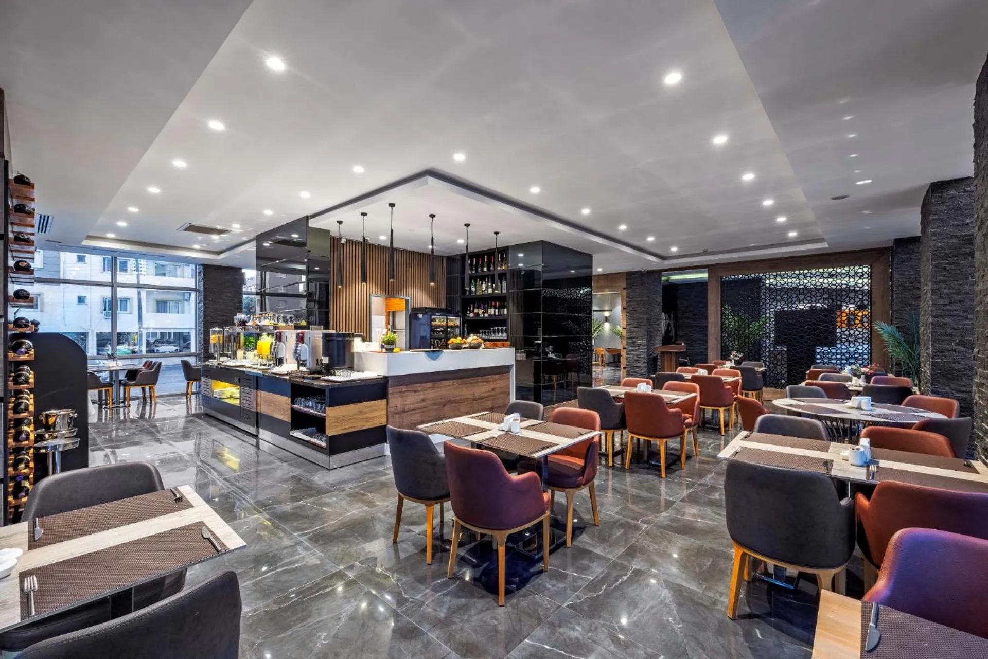 Grand Sapphire City Hotel