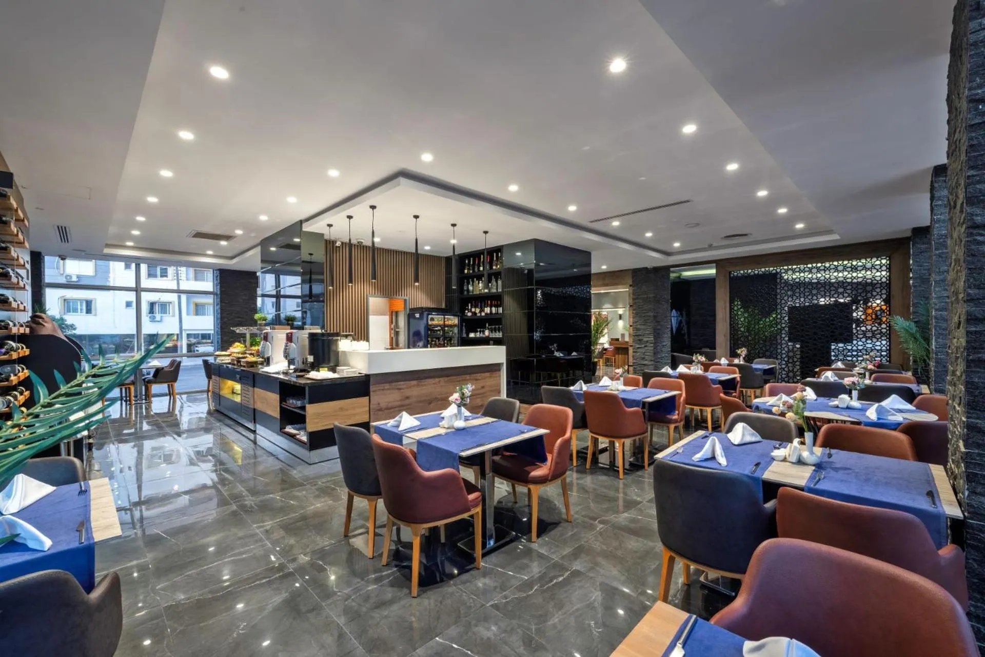 Grand Sapphire City Hotel