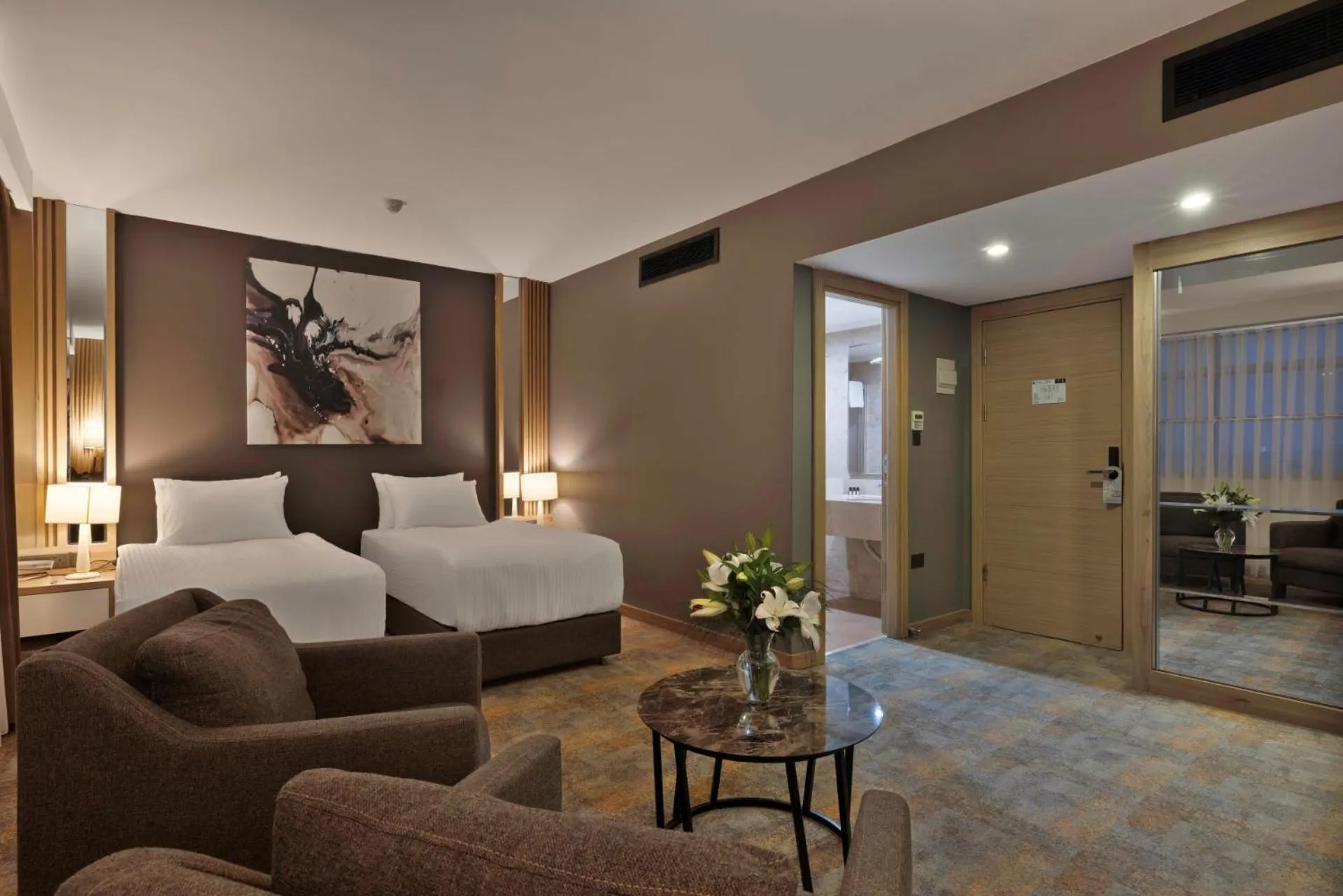 Bed in Grand Sapphire City Hotel