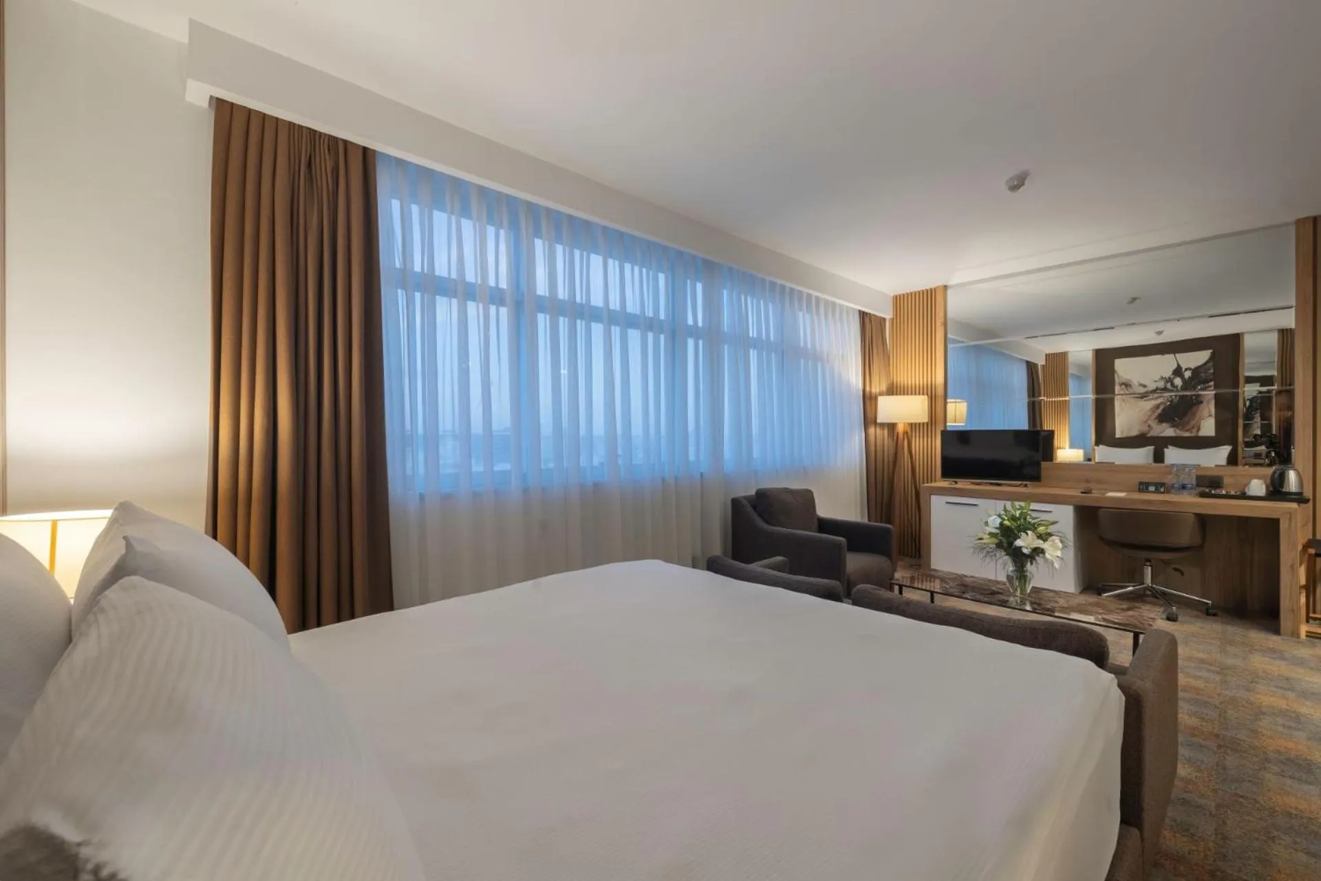 Bed in Grand Sapphire City Hotel